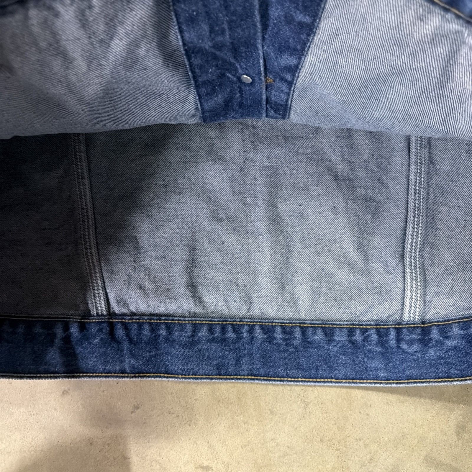 Carhartt Vintage Carhartt Denim Jacket USA Made J12DST Trucker Size US XL / EU 56 / 4 - 6 Thumbnail