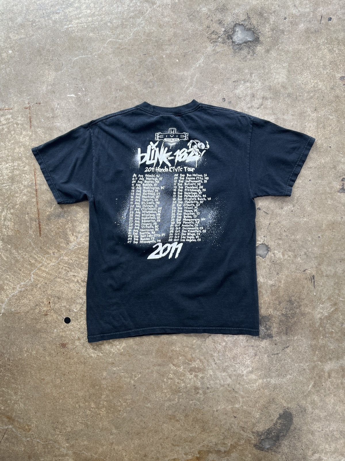Band Tees Blink-182 Honda Civic Tour Concert Tee Medium Size US M / EU 48-50 / 2 - 5 Thumbnail