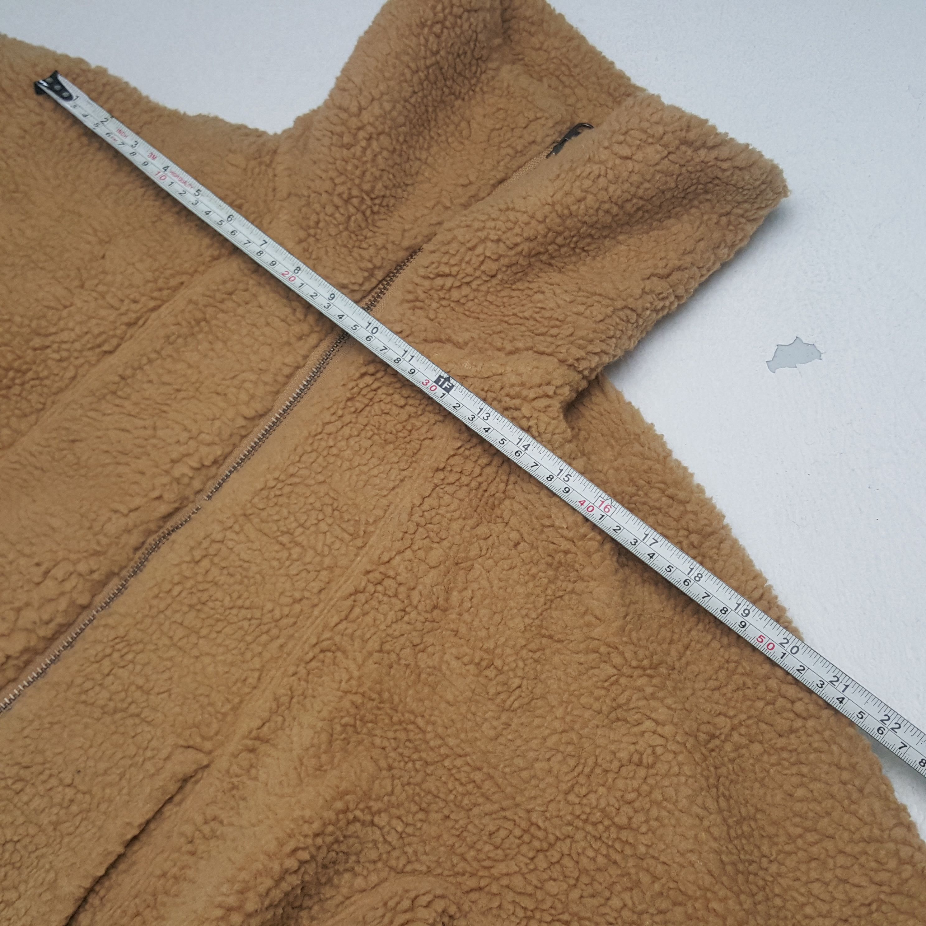 GU × Undercover × Vintage Vintage Uniqlo U Turtleneck Custom Big U Sherpa Jacket Size US XS / EU 42 / 0 - 4 Thumbnail