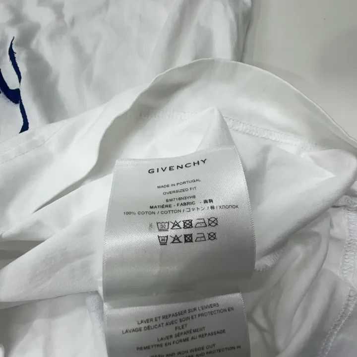 Givenchy Givenchy Givenchy Heart Print Oversized TShirt for Men -25 Size US XXS / EU 40 - 3 Thumbnail
