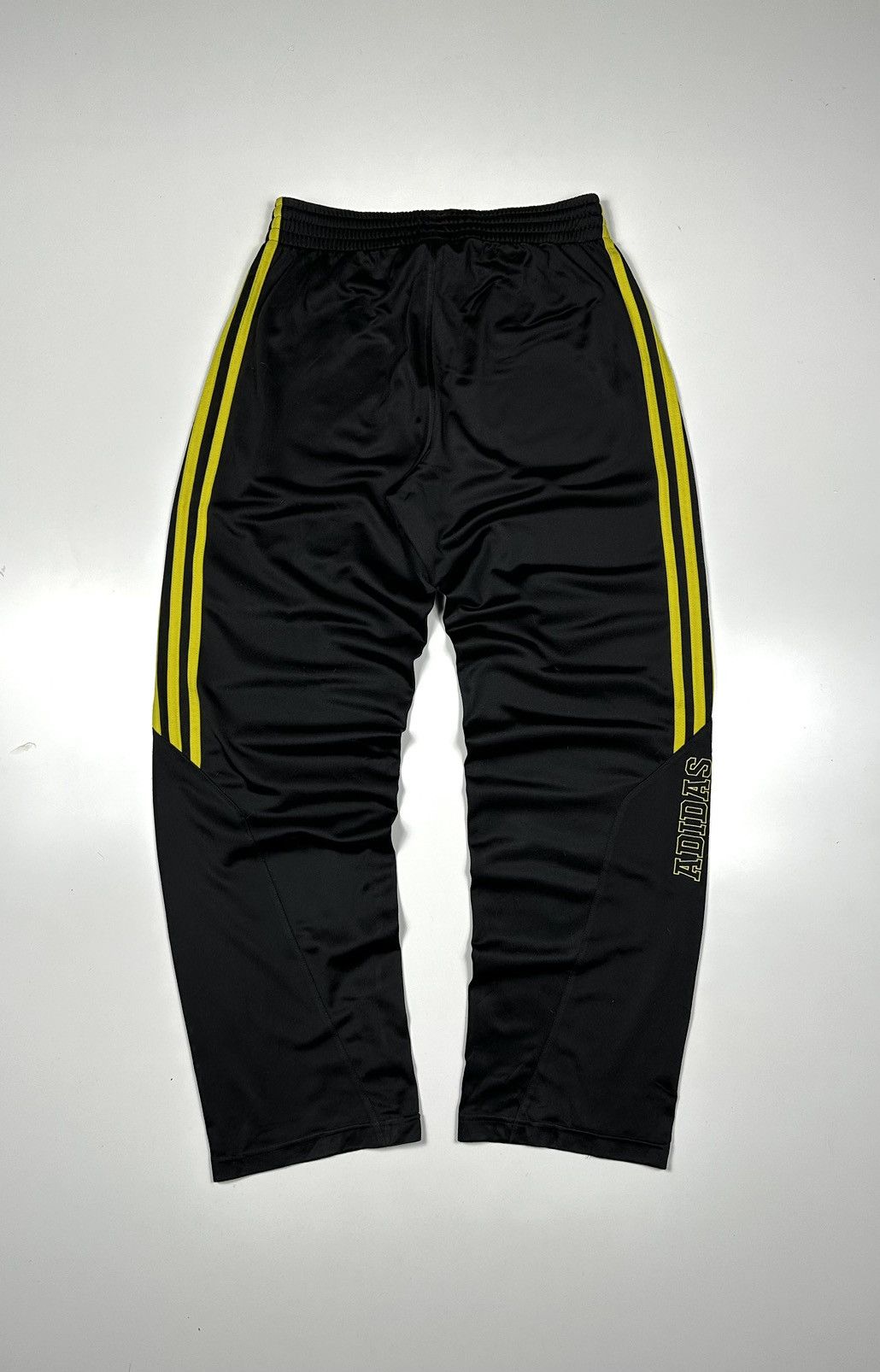 Adidas Vintage Adidas Tracks Pants Size US 34 / EU 50 - 5 Thumbnail