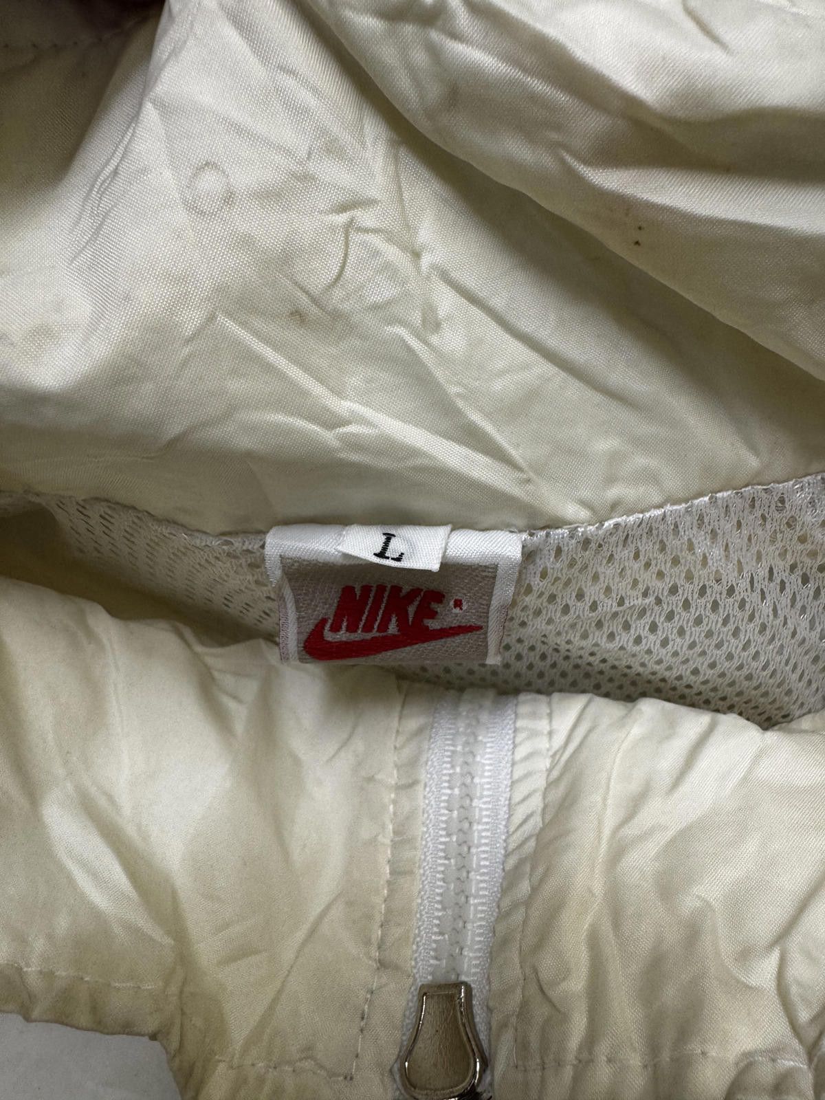 Nike Nike Vintage Windbreaker Jacket - Cream & Black, Size L Size US L / EU 52-54 / 3 - 4 Thumbnail