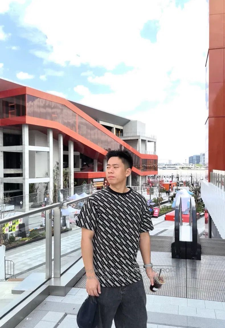 Balenciaga Balenciaga Black Full Print Bulletproof Vest Short Sleeve Size US S / EU 44-46 / 1 - 5 Thumbnail