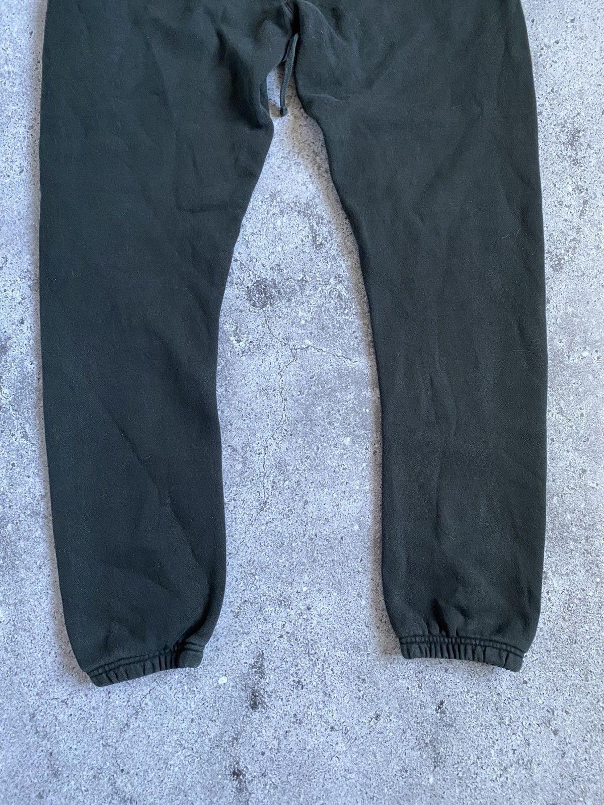 Designer × Fear of God × Vintage Vintage Essentials Fear of God Reflective Logo Pants Size S Size US 30 / EU 46 - 16 Thumbnail