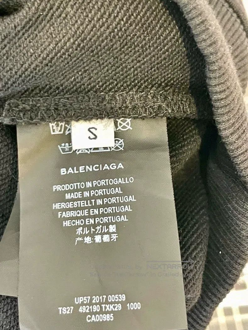 Balenciaga Balenciaga Black Hooded Sweatshirt Size US S / EU 44-46 / 1 - 5 Thumbnail
