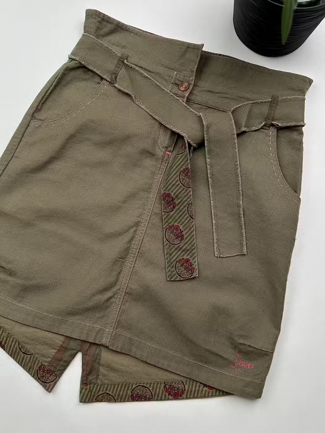 Kenzo Kenzo Vintage Belt Skirt (80) Size 27" / US 4 / IT 40 - 3 Thumbnail