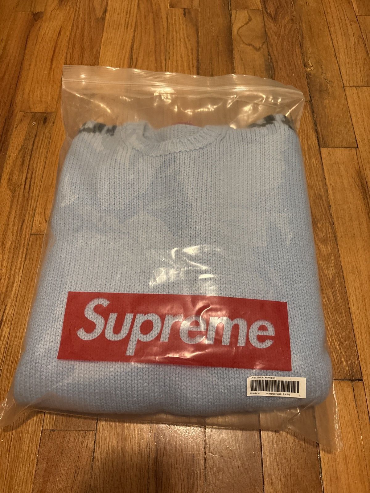 Supreme Supreme Old English Sleeves Sweater Light Blue Size US L / EU 52-54 / 3 - 4 Thumbnail