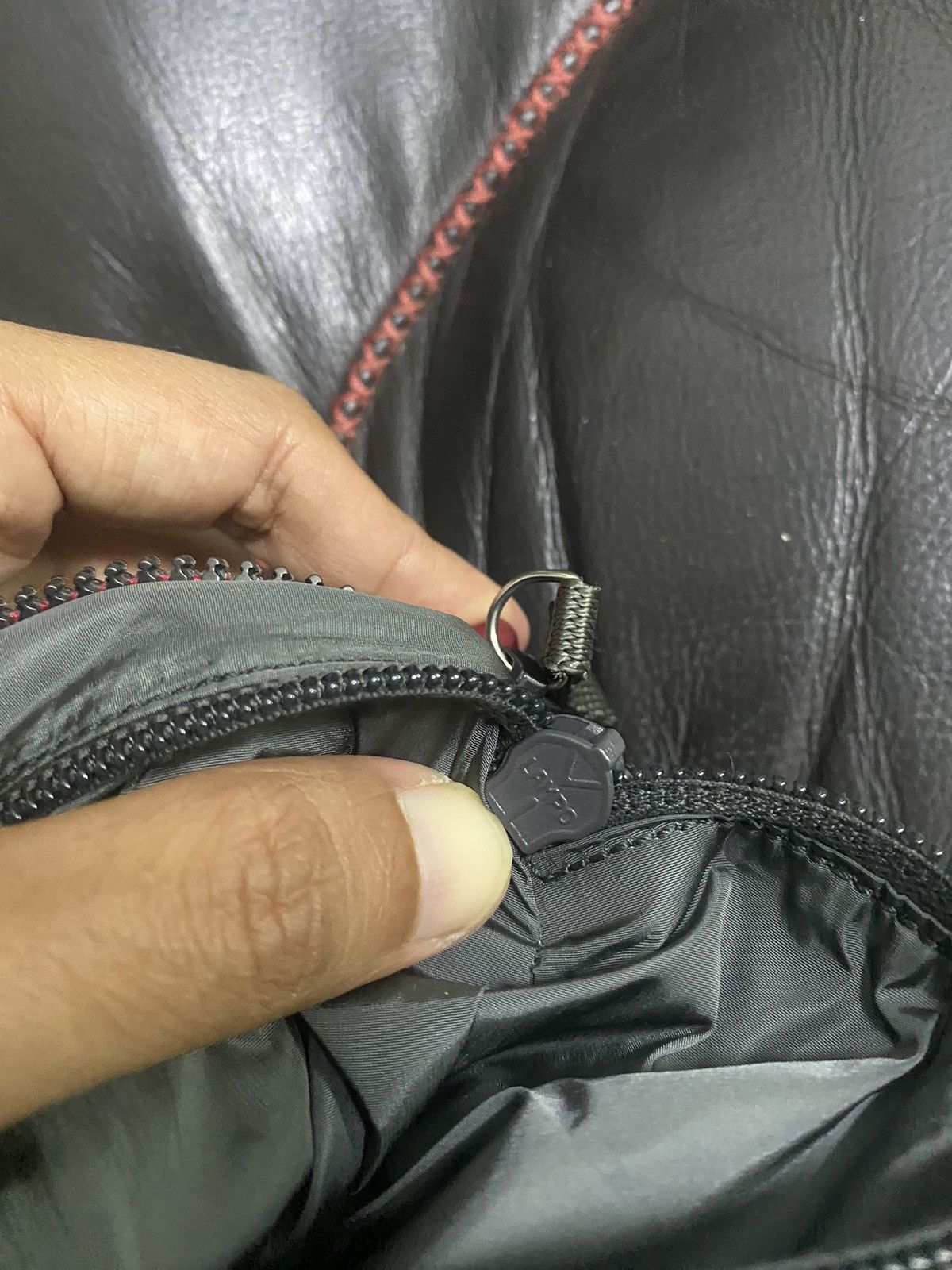 Prada Authentic Prada Art.4VA032 Mat.JAY Crossbody Bag Size ONE SIZE - 14 Thumbnail