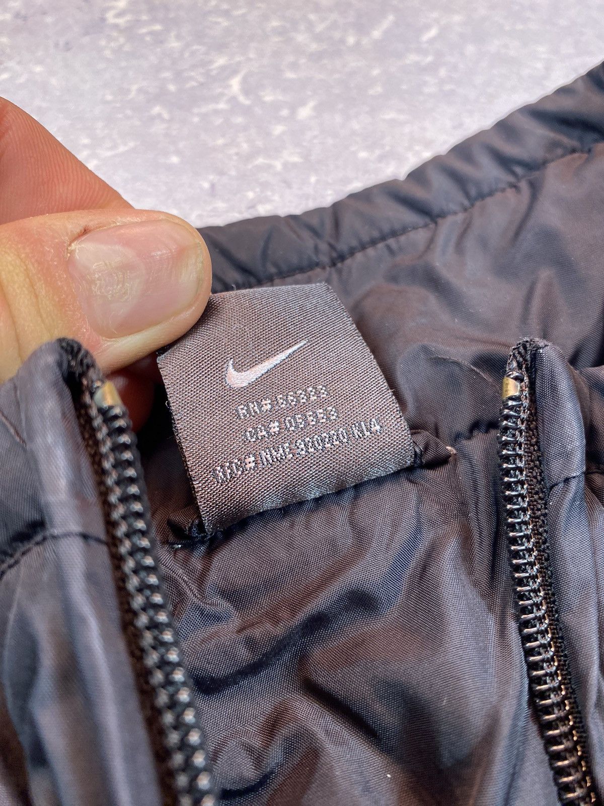 Nike × Vintage Vintage Nike Windbreaker Size Large Mini Logo Size US L / EU 52-54 / 3 - 13 Thumbnail