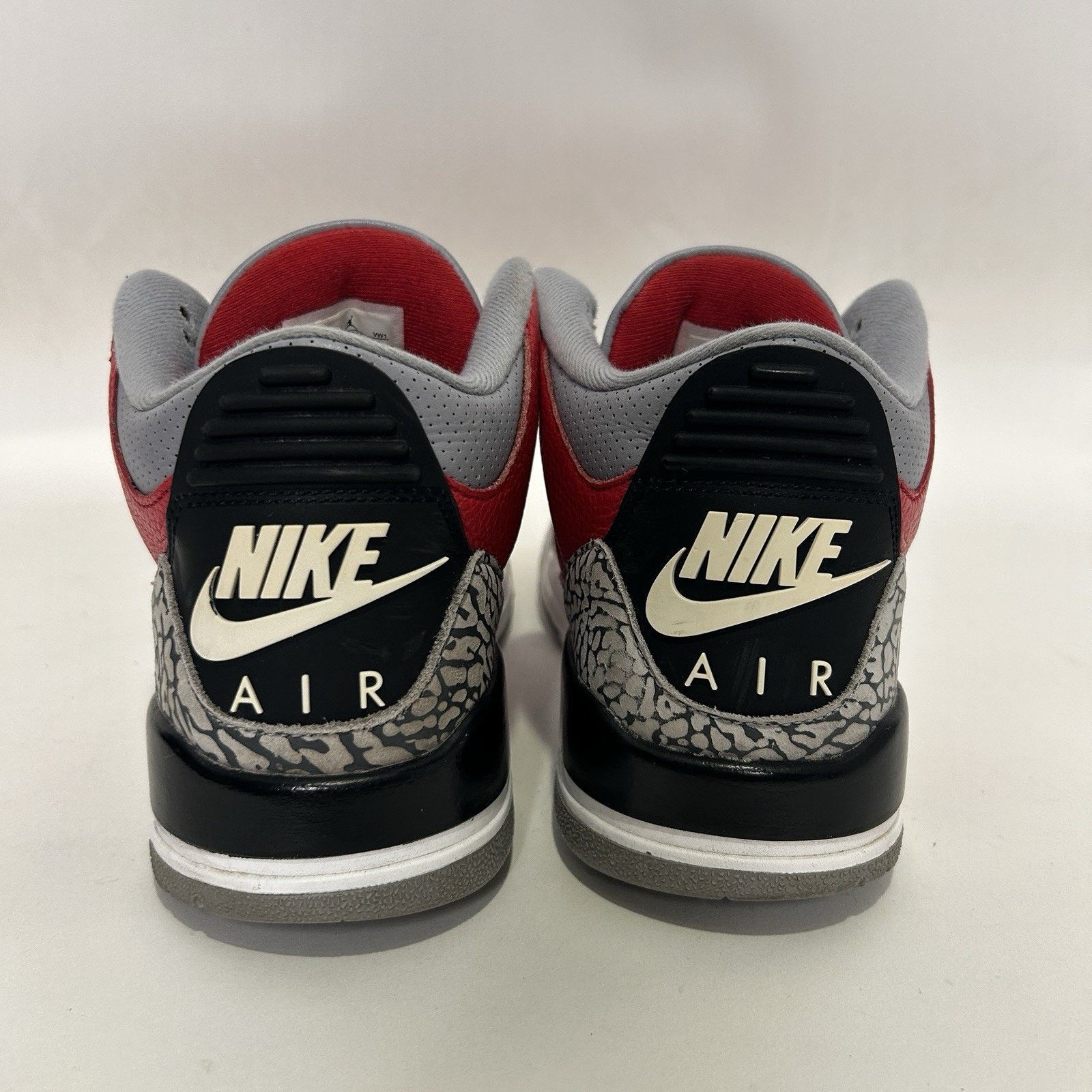 Jordan Brand Nike Air Jordan 3 Retro SE “Unite/Red Black” Size US 8.5 / EU 41-42 - 5 Thumbnail