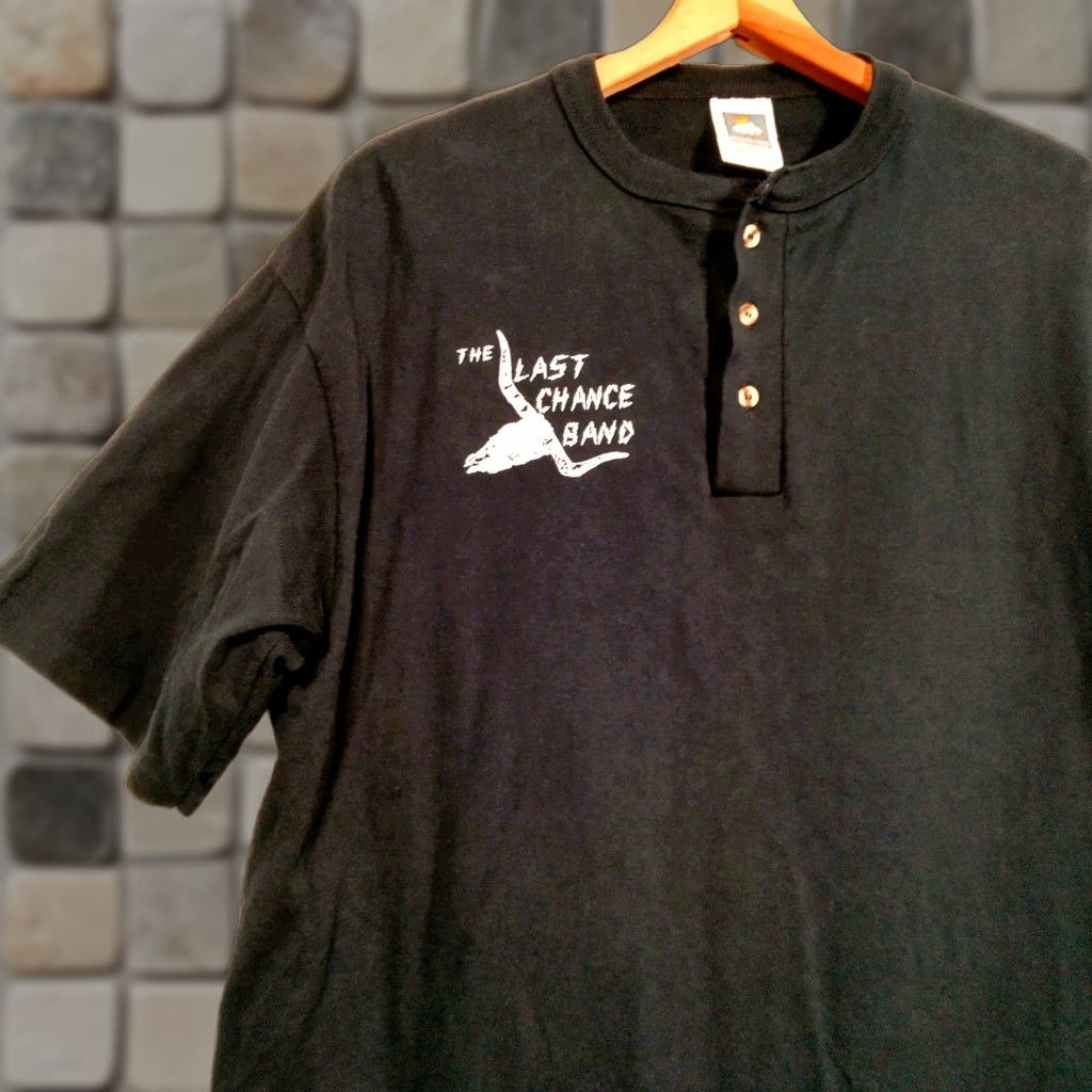 Vintage VINTAGE Cotton Deluxe Band Shirt T-Shirt Henley Short Sleeve Black L Mens Country Music The Last Chance Band Steer Skull 90s? Size US L / EU 52-54 / 3 - 1 Thumbnail