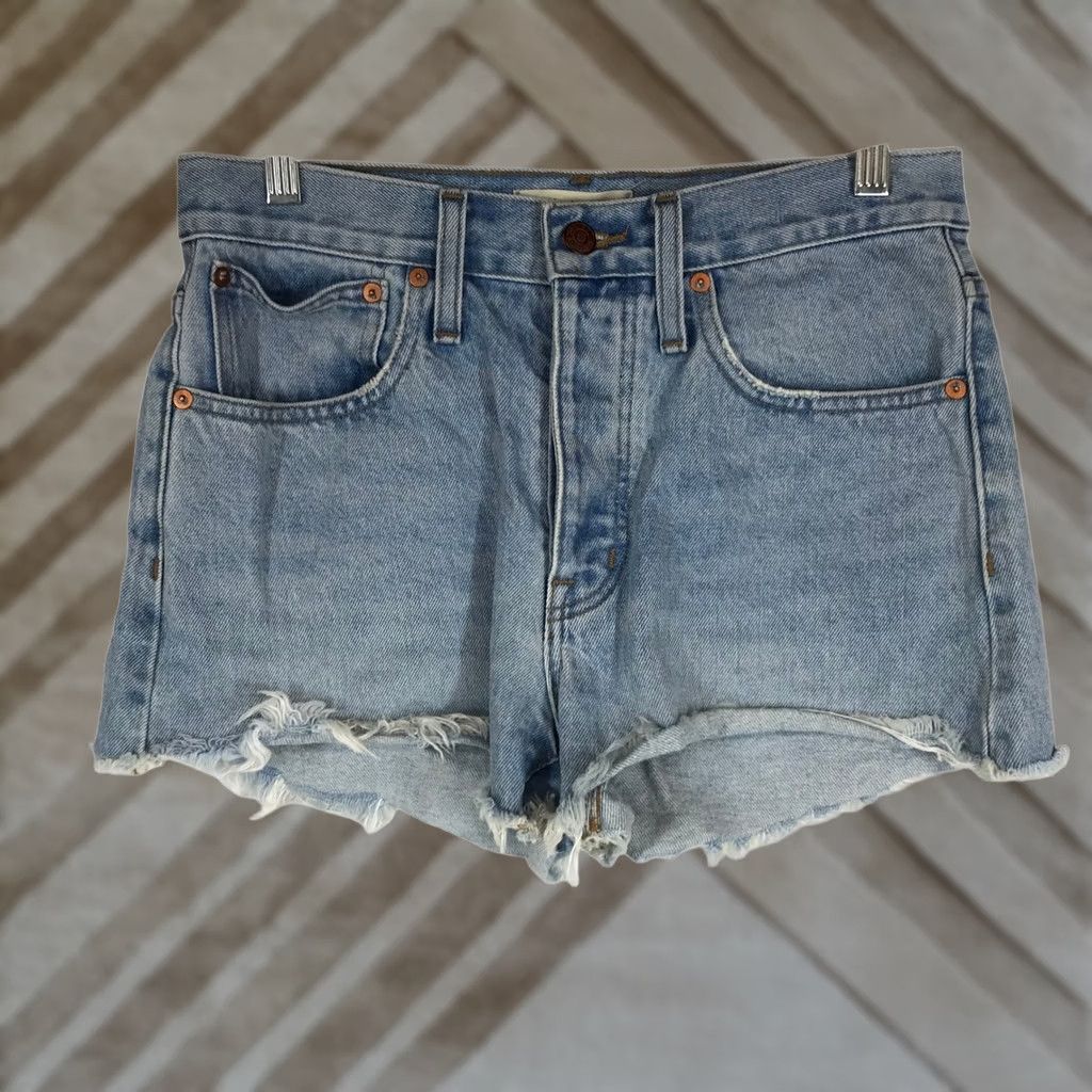 Madewell Madewell Relaxed Denim Shorts Light Wash High Rise Raw Hem 25 Size 42" / US 20 - 1 Thumbnail