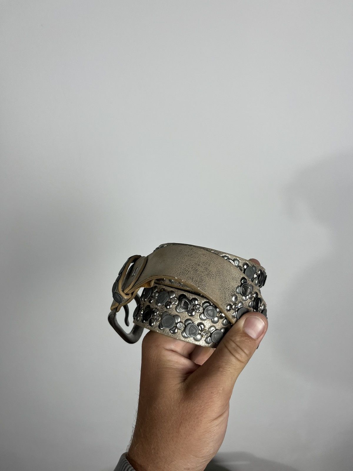 Other Avant Garde Faux Leather Silver Studded Heart Buckle Belt Size ONE SIZE - 7 Thumbnail