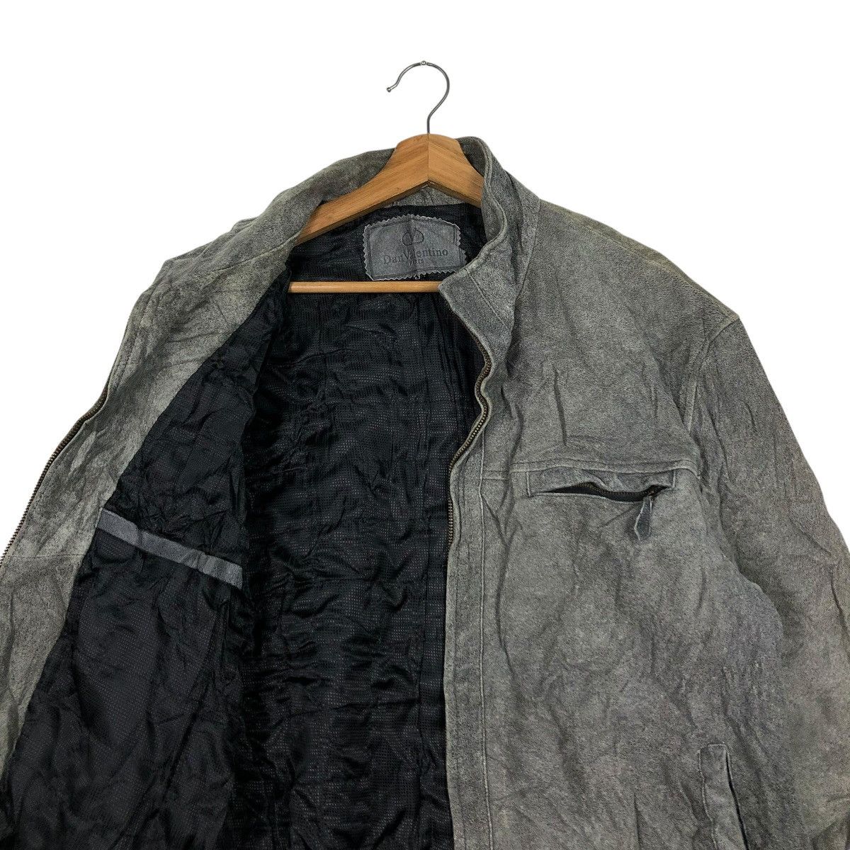 Japanese Brand 🔥VINTAGE BOMBER LEATHER JACKET BIKER DAN VALENTINO PARIS Size US L / EU 52-54 / 3 - 14 Thumbnail