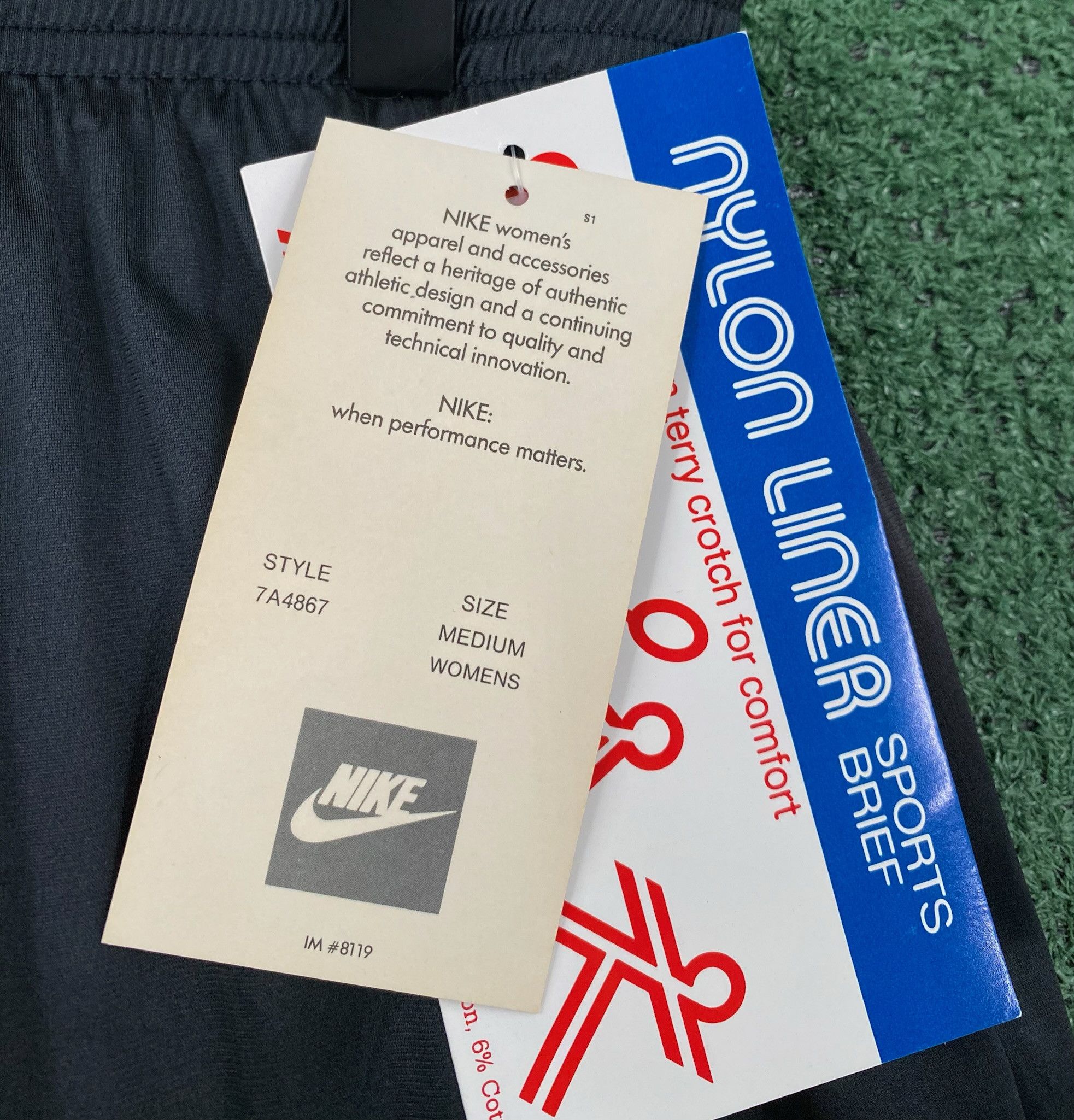 Nike 90's Nike Spellout Black Sprinter Run Short Shorts Small Size 28" / US 6 / IT 42 - 4 Thumbnail