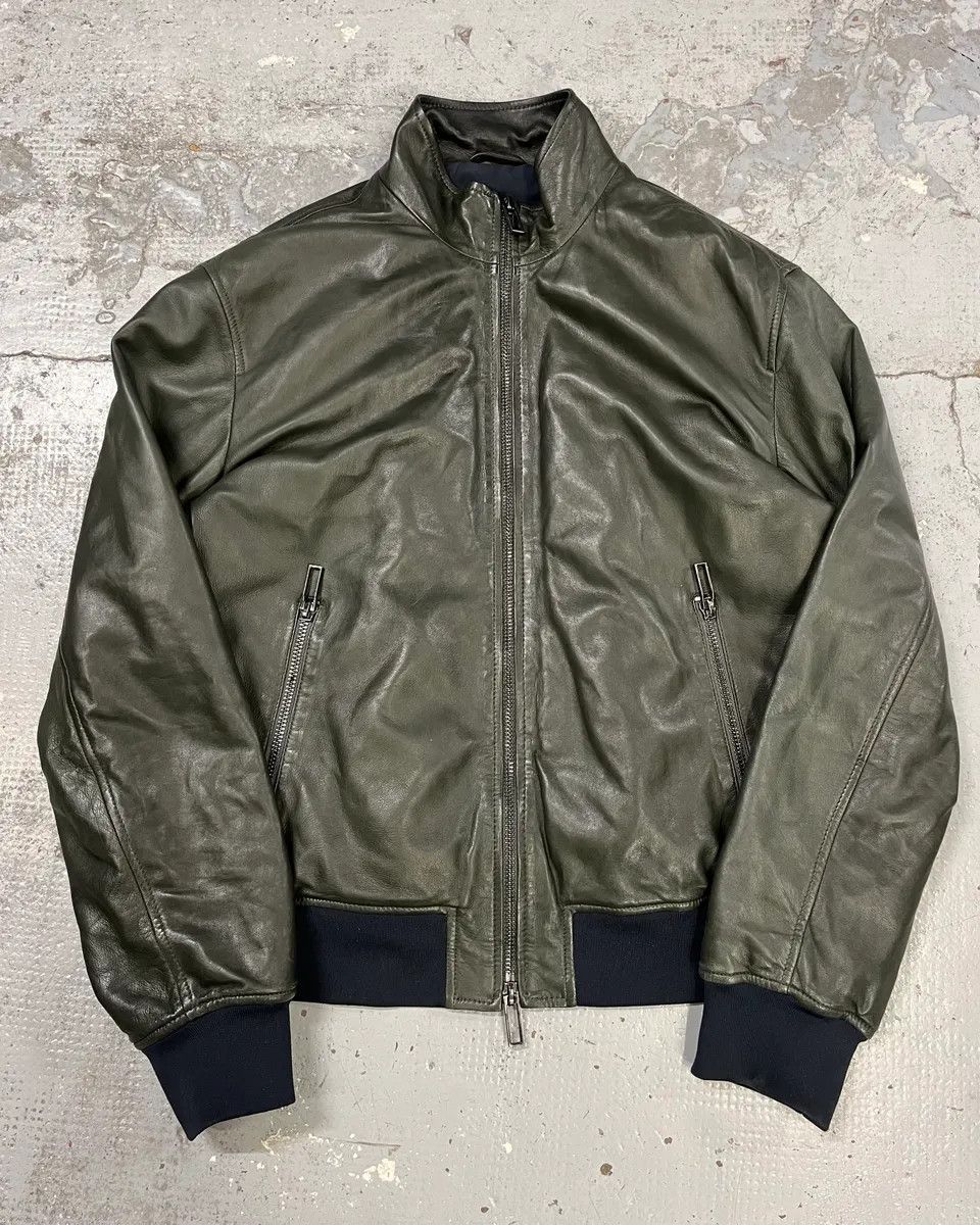 Emporio Armani AW2019 Emporio Armani Green Leather Bomber Jacket Size US L / EU 52-54 / 3 - 1 Thumbnail