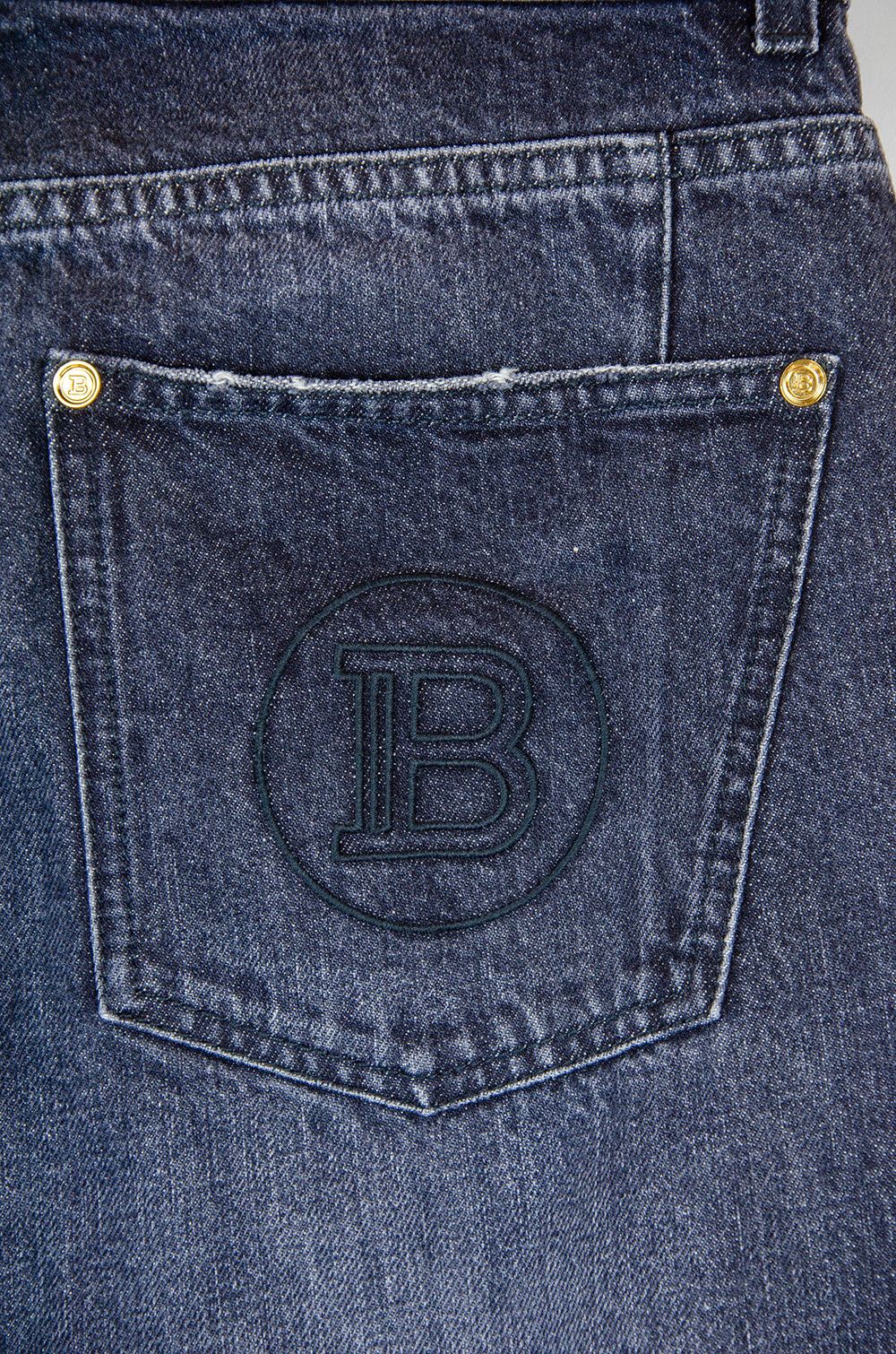 Balmain Balmain Carrot Fit Jeans Logo Pocket Dark Blue - Size IT44 Size 30" / US 8 / IT 44 - 9 Thumbnail