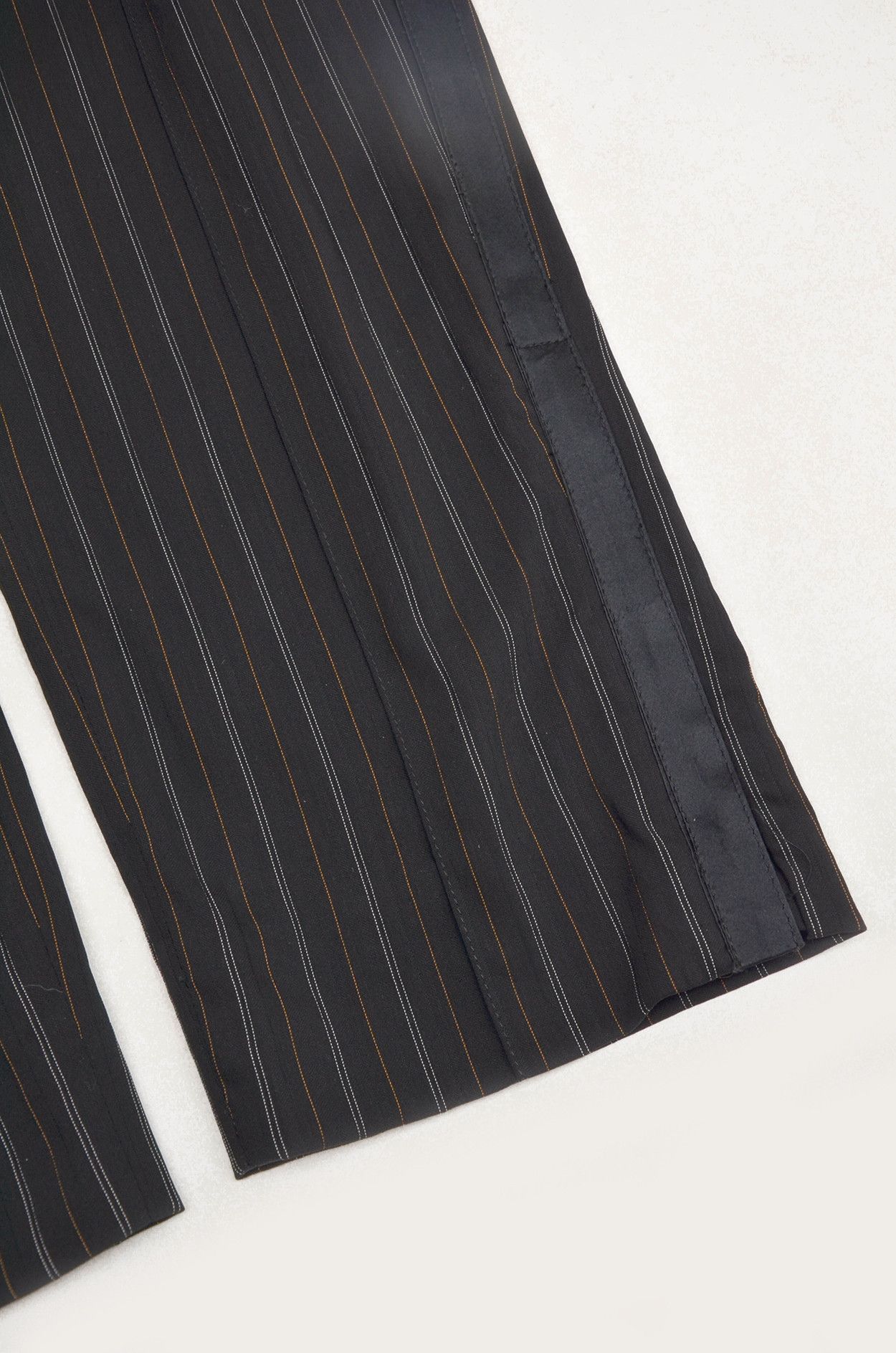 Dolce & Gabbana Dolce & Gabbana Pinstripe Wool Pants Black - Size 38 Size 26" / US 2 / IT 38 - 9 Thumbnail
