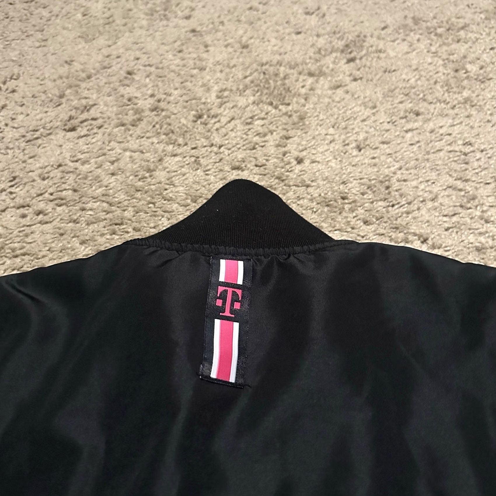 Logo 7 T Mobile Mens Full Zip Jacket Logo Black Size US L / EU 52-54 / 3 - 6 Thumbnail