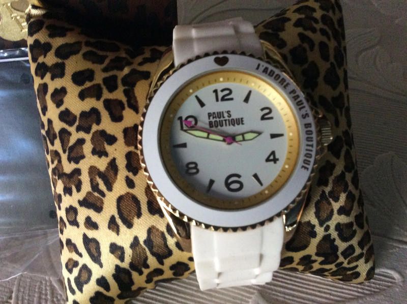 Designer Paul's Boutique Women's White Dial rubber strap watch Size ONE SIZE - 3 Thumbnail