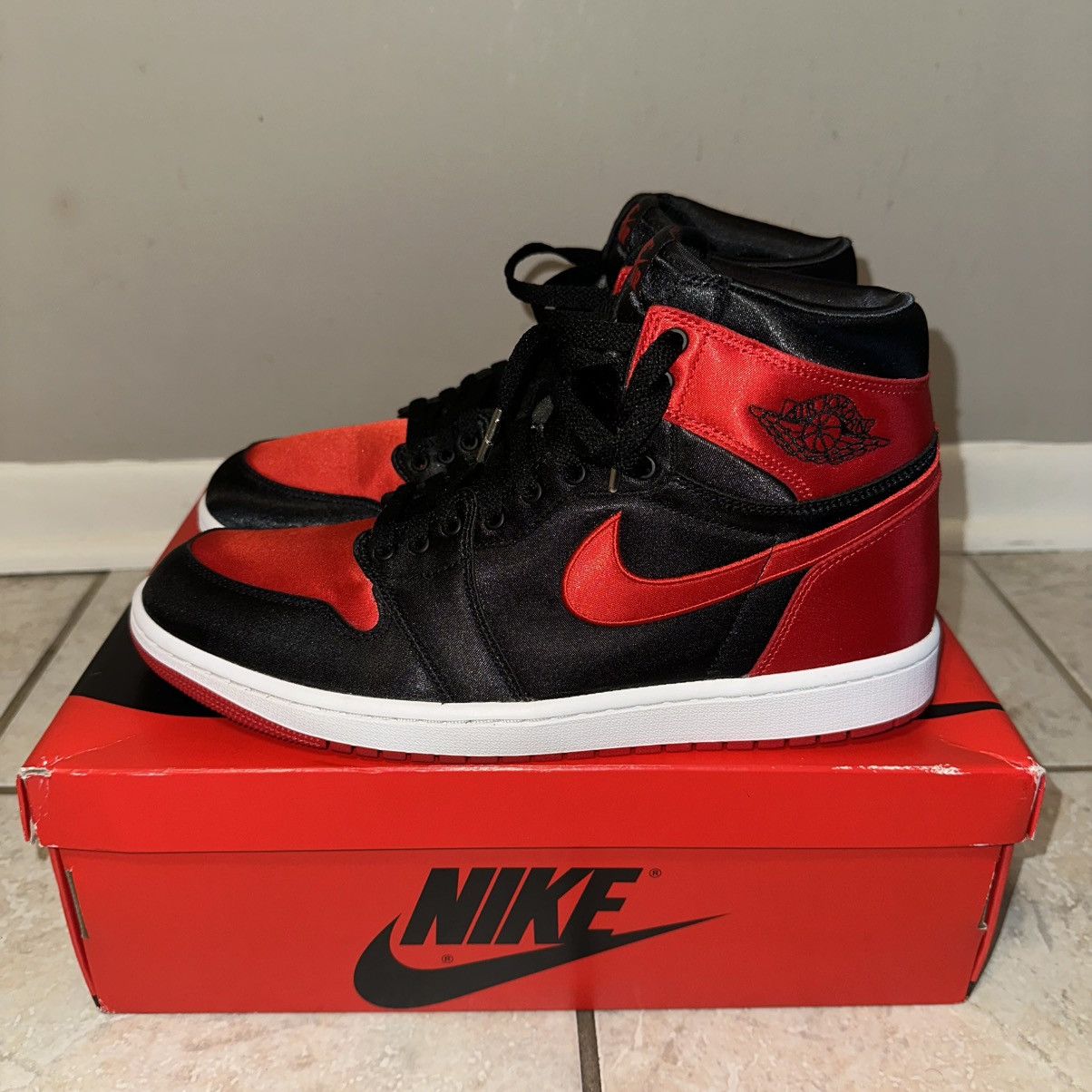 Jordan Brand Jordan 1 Retro High OG Satin Bread Size US 10.5 / EU 43-44 - 6 Thumbnail