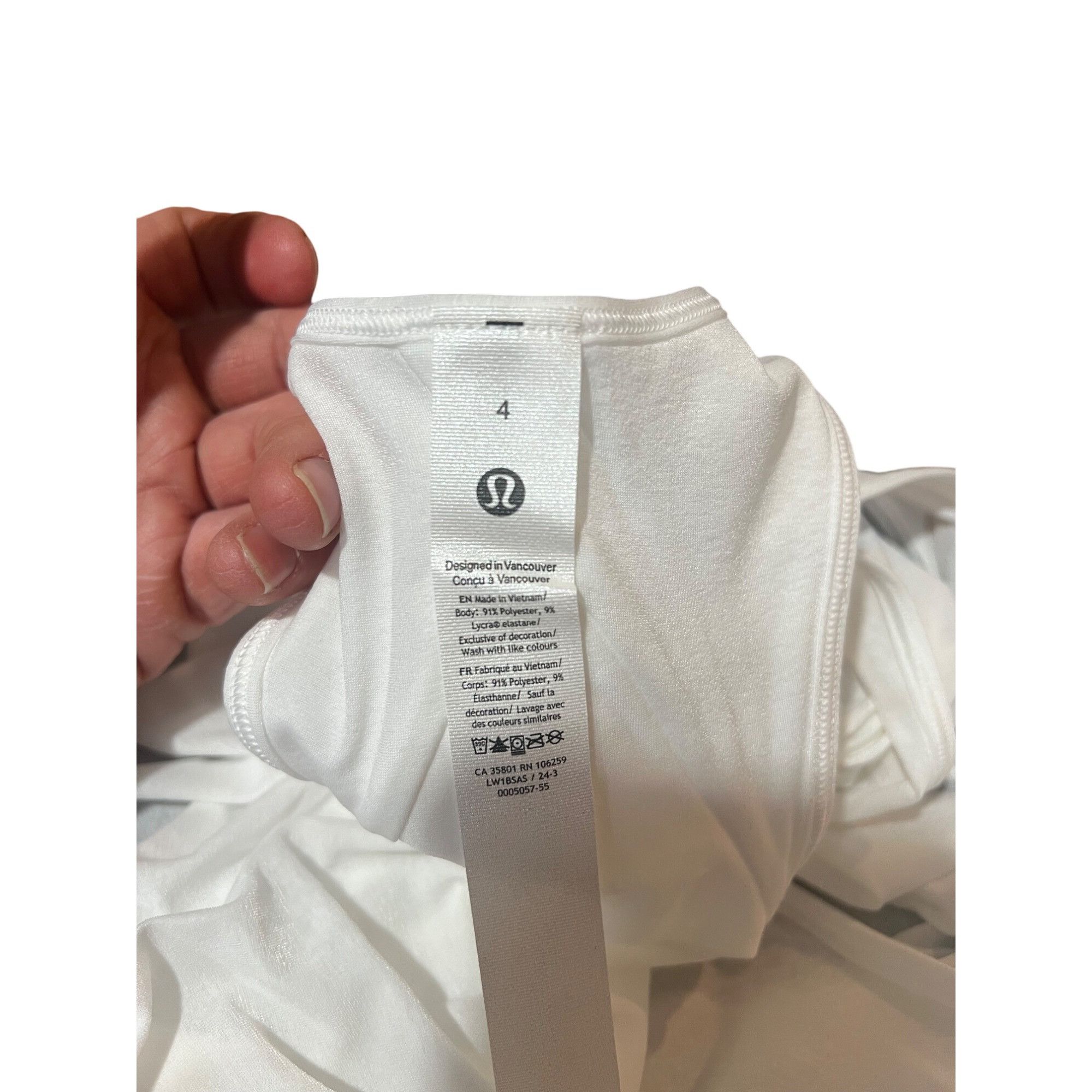 Lululemon 𝓛𝓾𝓵𝓾𝓵𝓮𝓶𝓸𝓷 White Open-Back Racerback Tank Top Womens Size S / US 4 / IT 40 - 9 Thumbnail
