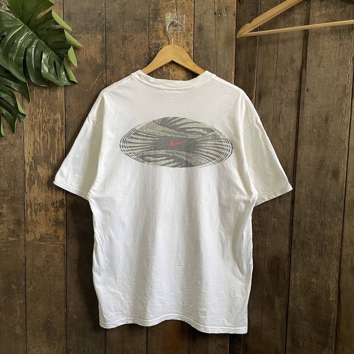 Nike × Vintage Vintage 90’s Nike TL Tailwind Tshirt Size US L / EU 52-54 / 3 - 2 Thumbnail