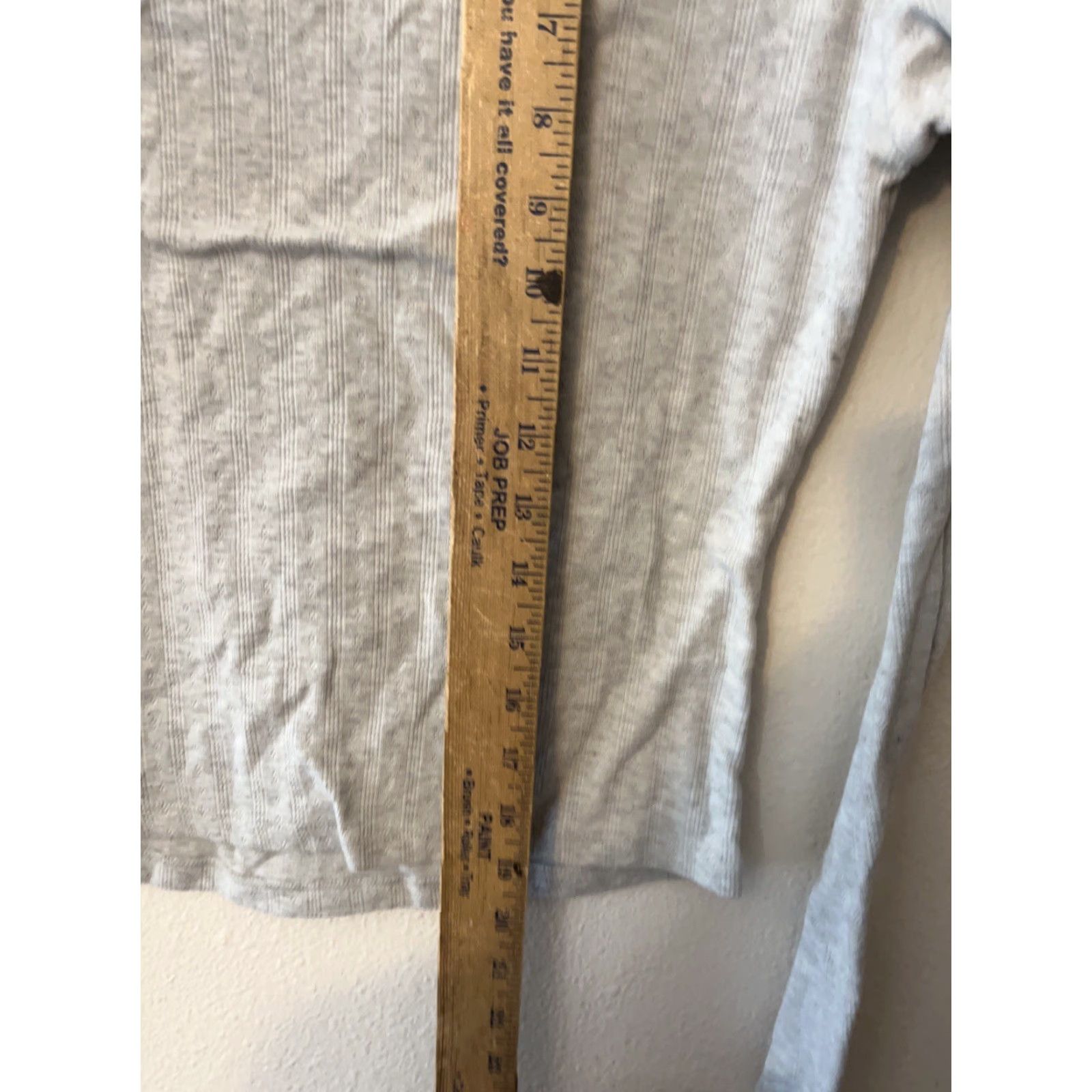 H&M H&M Women's Casual Long Sleeve Pullover Sweater, Size M, Light Gray, Ribbed Fitted, Slim Fit Size M / US 6-8 / IT 42-44 - 4 Thumbnail