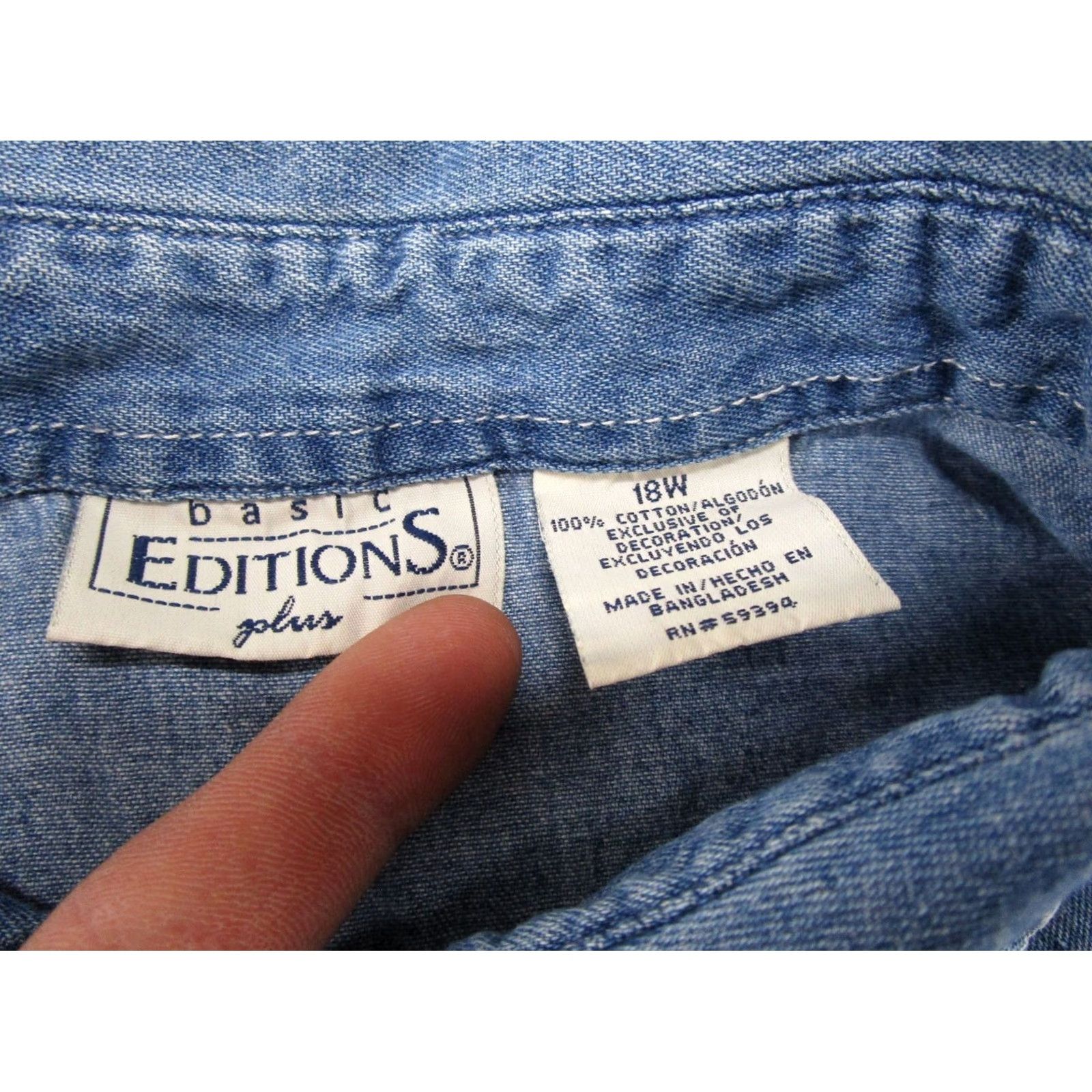 Basic Editions VINTAGE Basic Editions Denim Button Shirt Plus SZ 18 Floral Embroidered 90s Women's Shirt Mens Womens Size XXL / US 16-18 / IT 52-54 - 3 Thumbnail