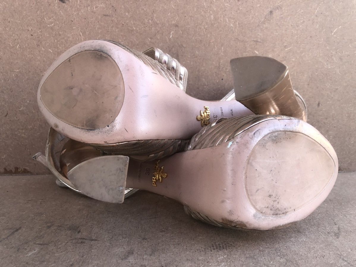 Prada Prada Pink Leather heels Size 39 Size US 9 / IT 39 - 10 Thumbnail