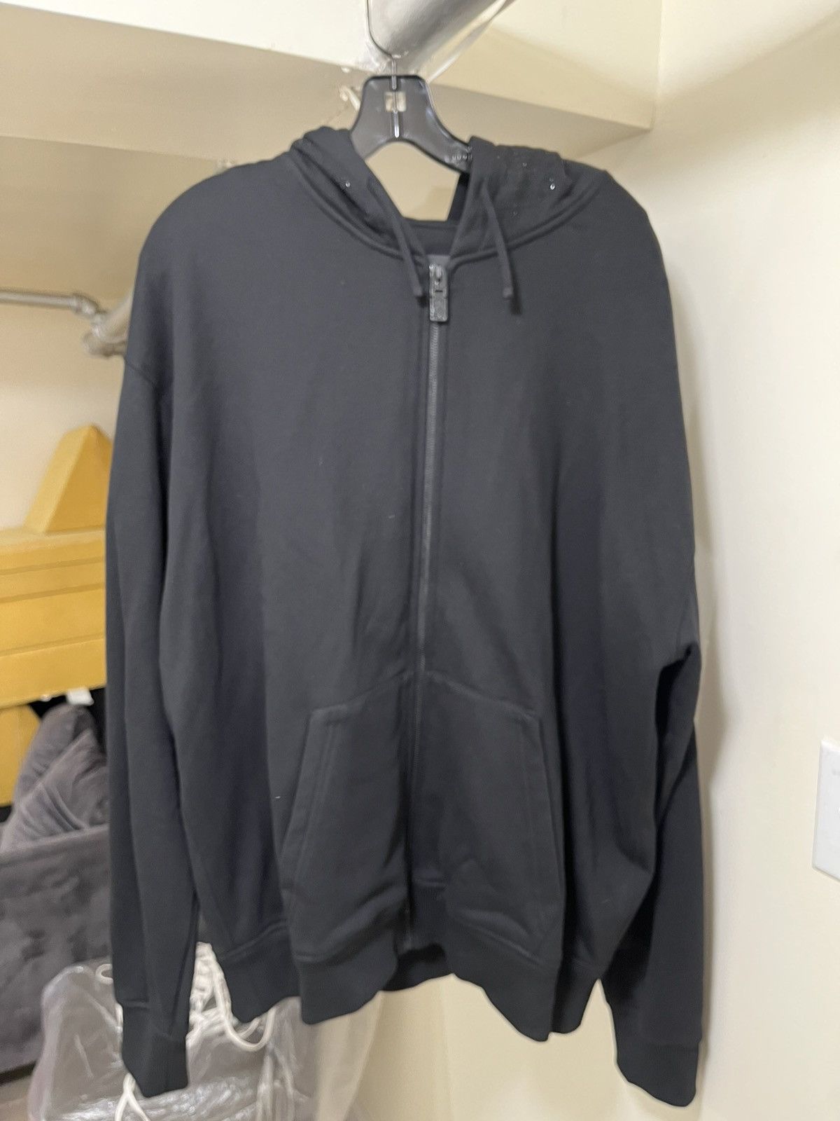Givenchy Givenchy Sweatshirt Sz XXL Size US XXL / EU 58 / 5 - 1 Thumbnail
