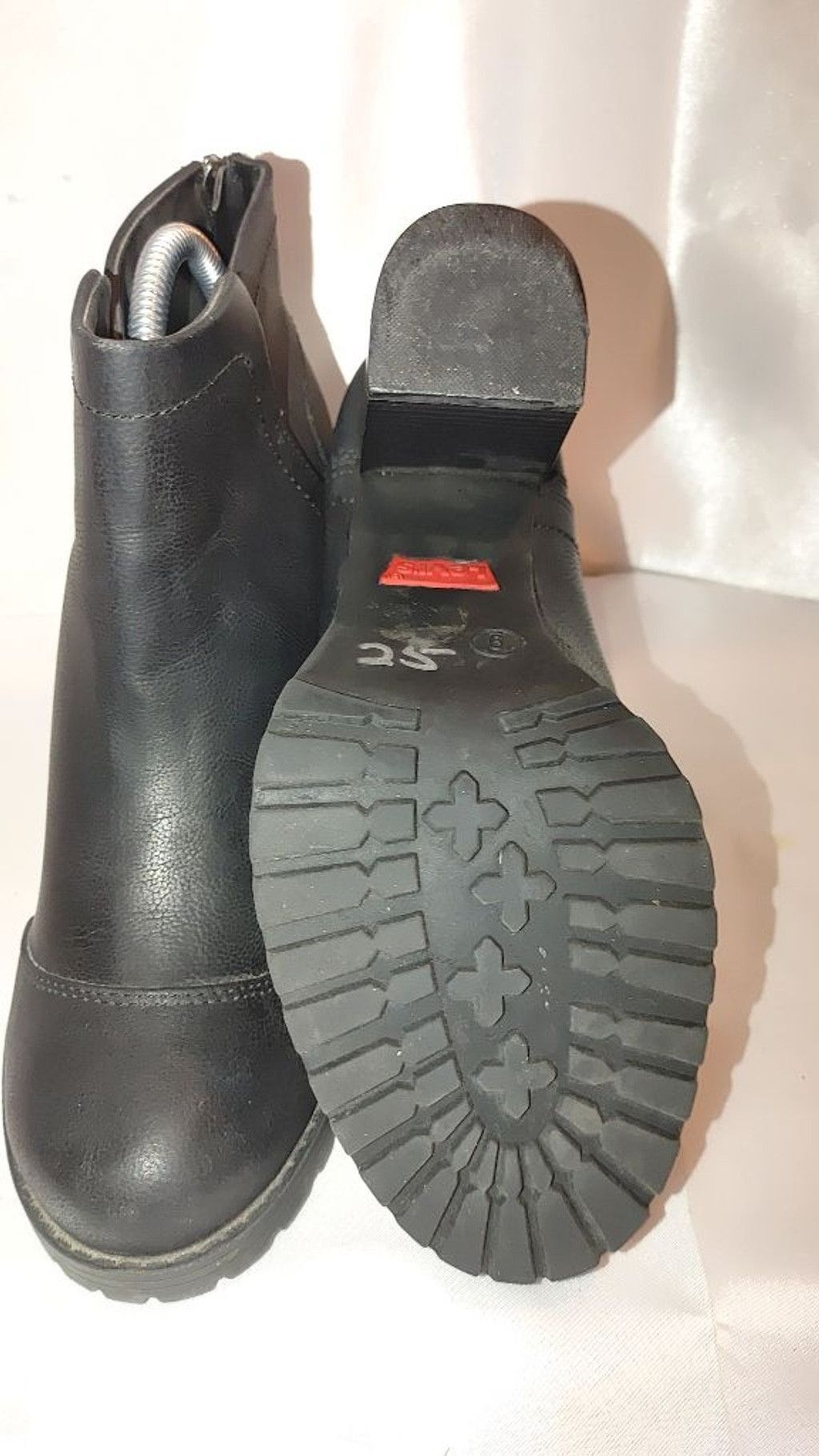 Levi's Levi's AMY Heeled Ankle Bootie Size 9 Size US 9 / IT 39 - 9 Thumbnail