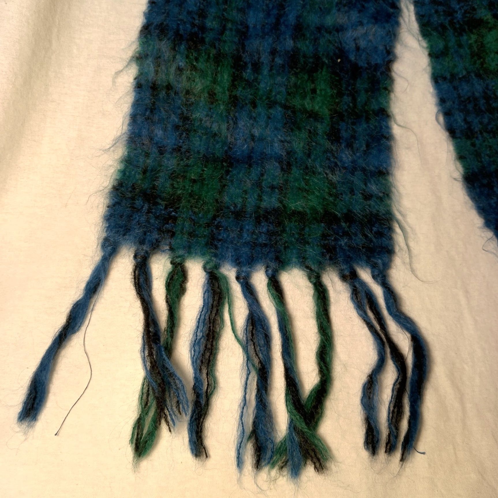Vintage VINTAGE Creagaran Unisex Woven Plaid Scarf Scotland Mohair Wool Nylon 72in Fringe Tartan Winter Size ONE SIZE - 4 Thumbnail