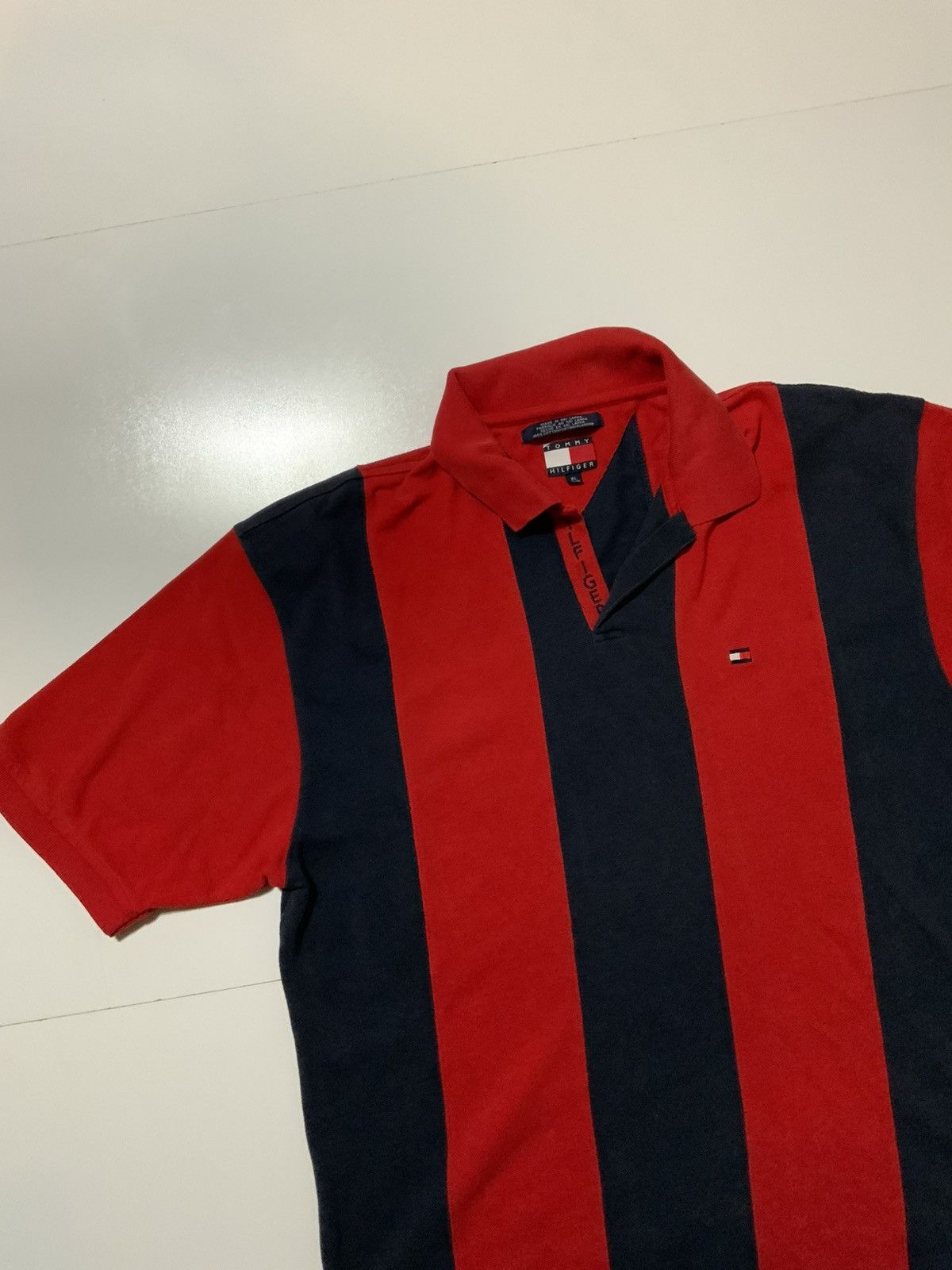 Tommy Hilfiger × Vintage Vintage Tommy Hilfiger Vertical Striped Rugby Polo Shirt Size US XL / EU 56 / 4 - 3 Thumbnail