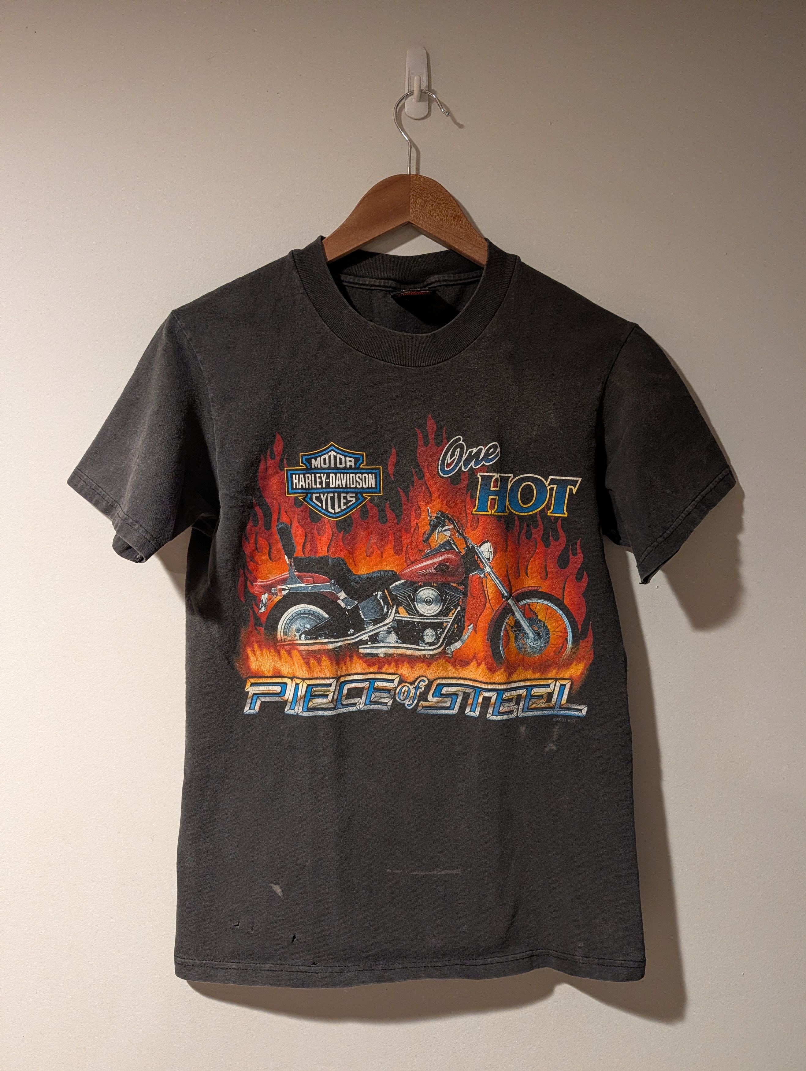 Harley Davidson 1998 Vintage Harley Davidson T Shirt Hot Piece Steel Faded Size US S / EU 44-46 / 1 - 1 Thumbnail