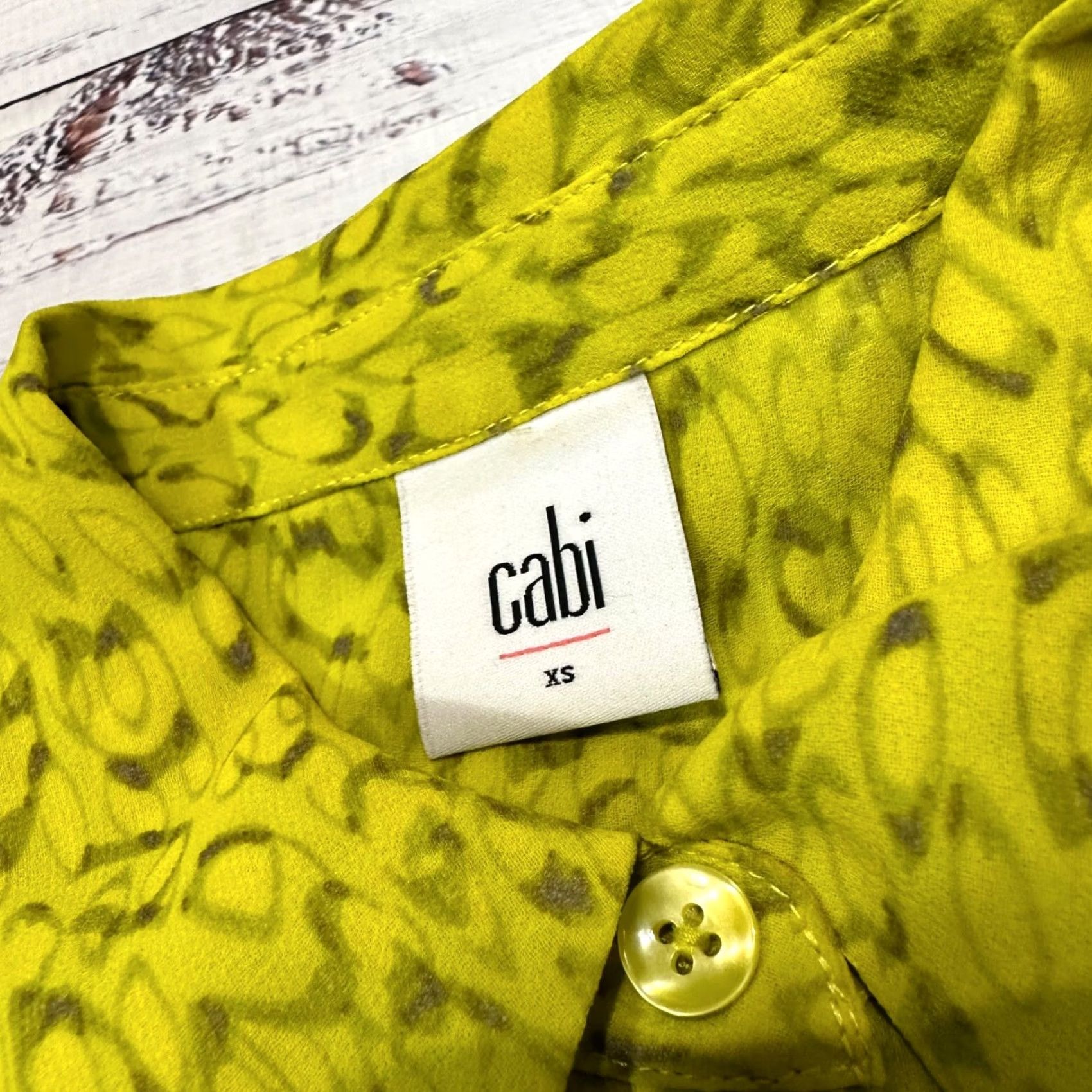 Vintage Cabi Womens Tank XS Green Yellow Print Reign Ruffled Sleeveless Blouse Lined Size XS / US 0-2 / IT 36-38 - 5 Thumbnail