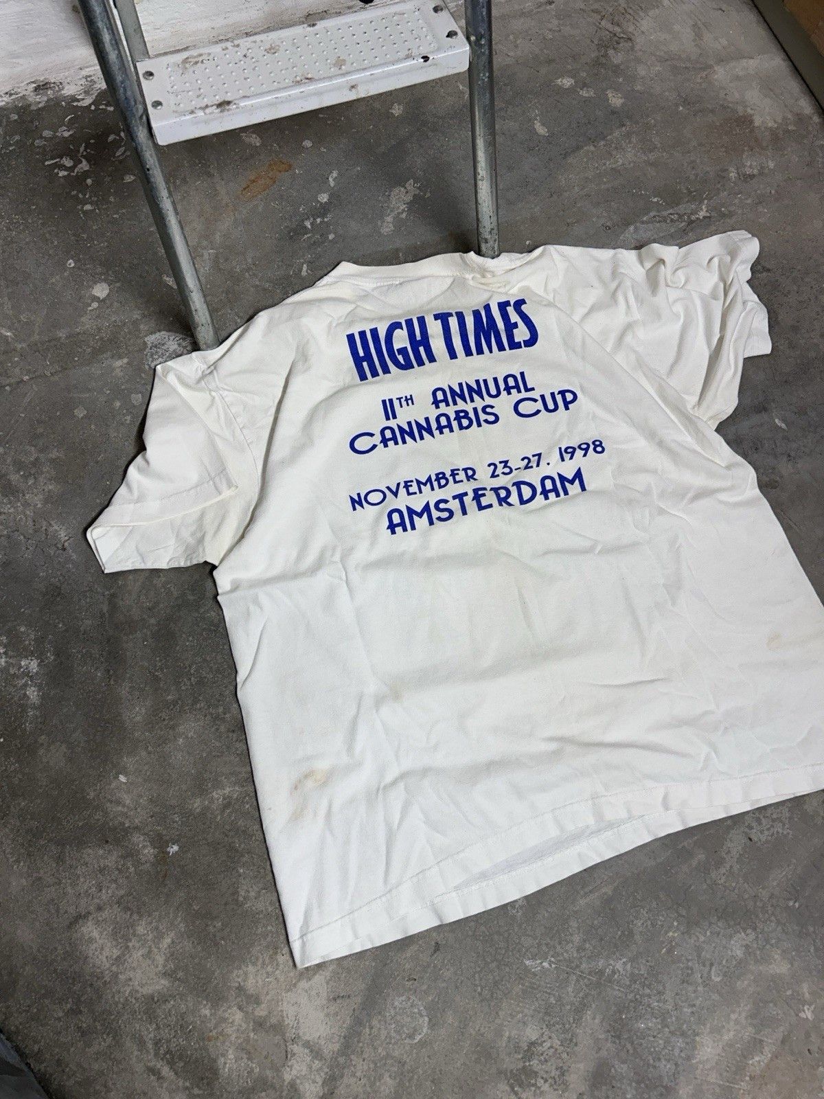 Vintage Vintage 1998 High Times 11th Leaf Club Amsterdam Art Tee Size US XXL / EU 58 / 5 - 6 Thumbnail