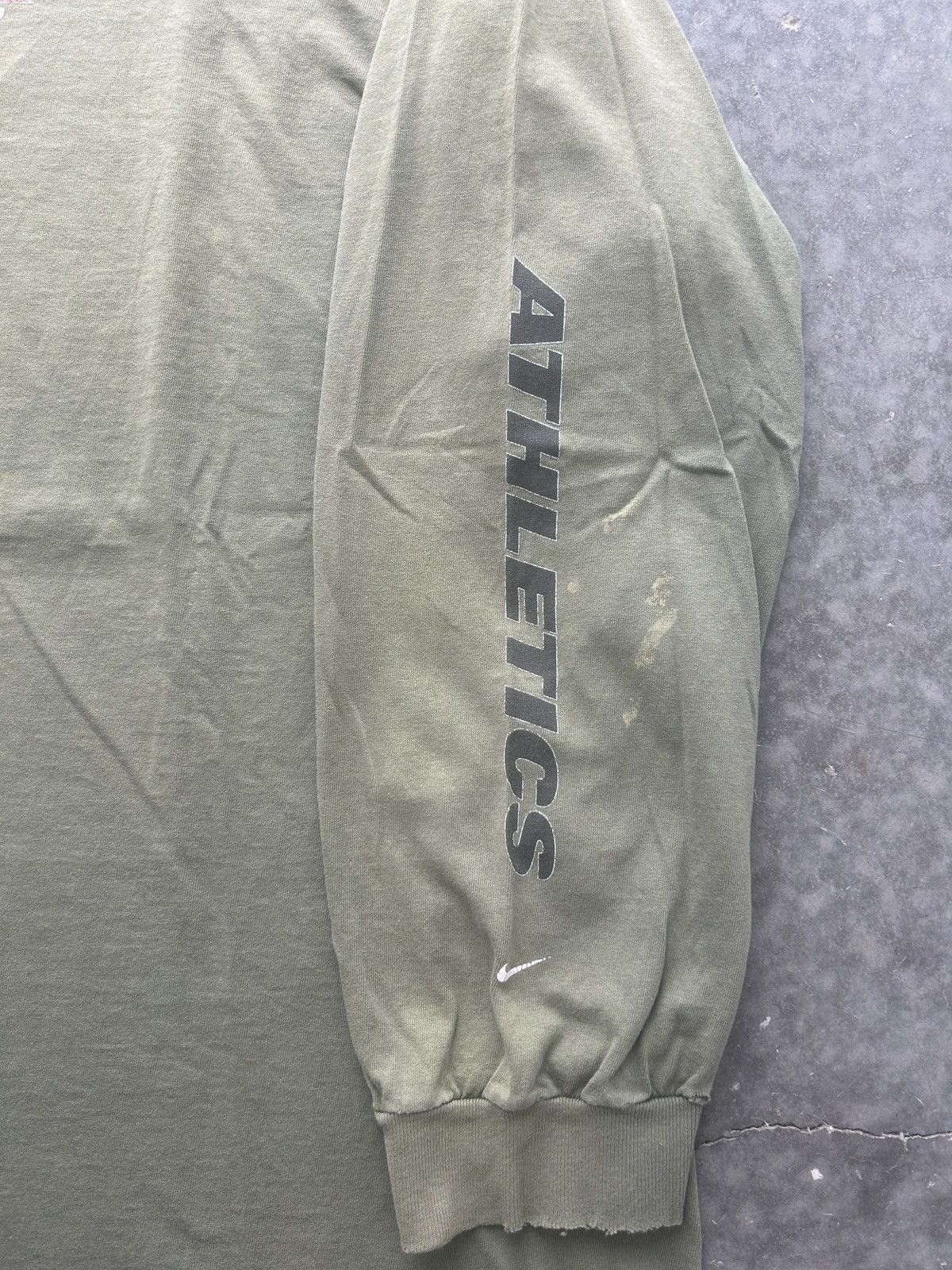 Nike × Vintage Vintage 90s Nike Spellout Graphic Tee Distressed Size US XXL / EU 58 / 5 - 3 Thumbnail