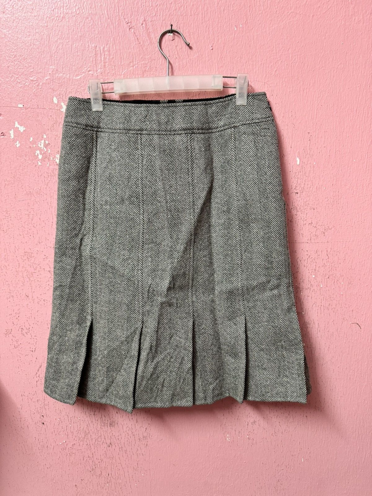 image of Burberry Nova Check Skirt in Grey, Women's (Size 26)