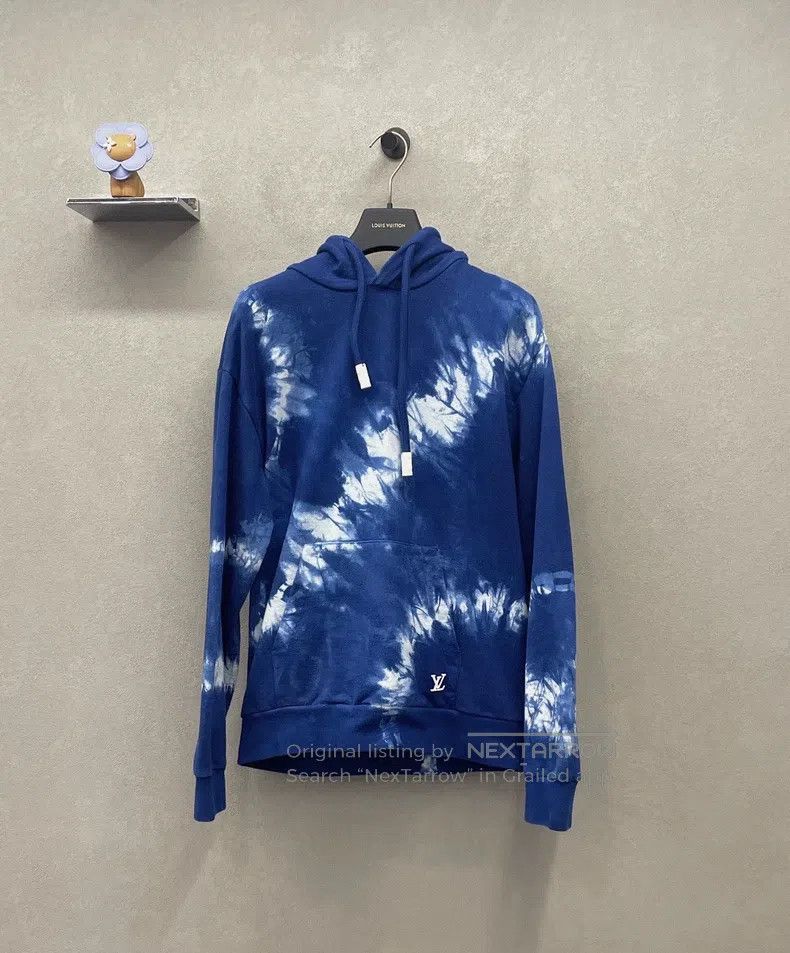 Louis Vuitton Louis Vuitton Blue Tie-Dye Hoodie Size US S / EU 44-46 / 1 - 1 Thumbnail