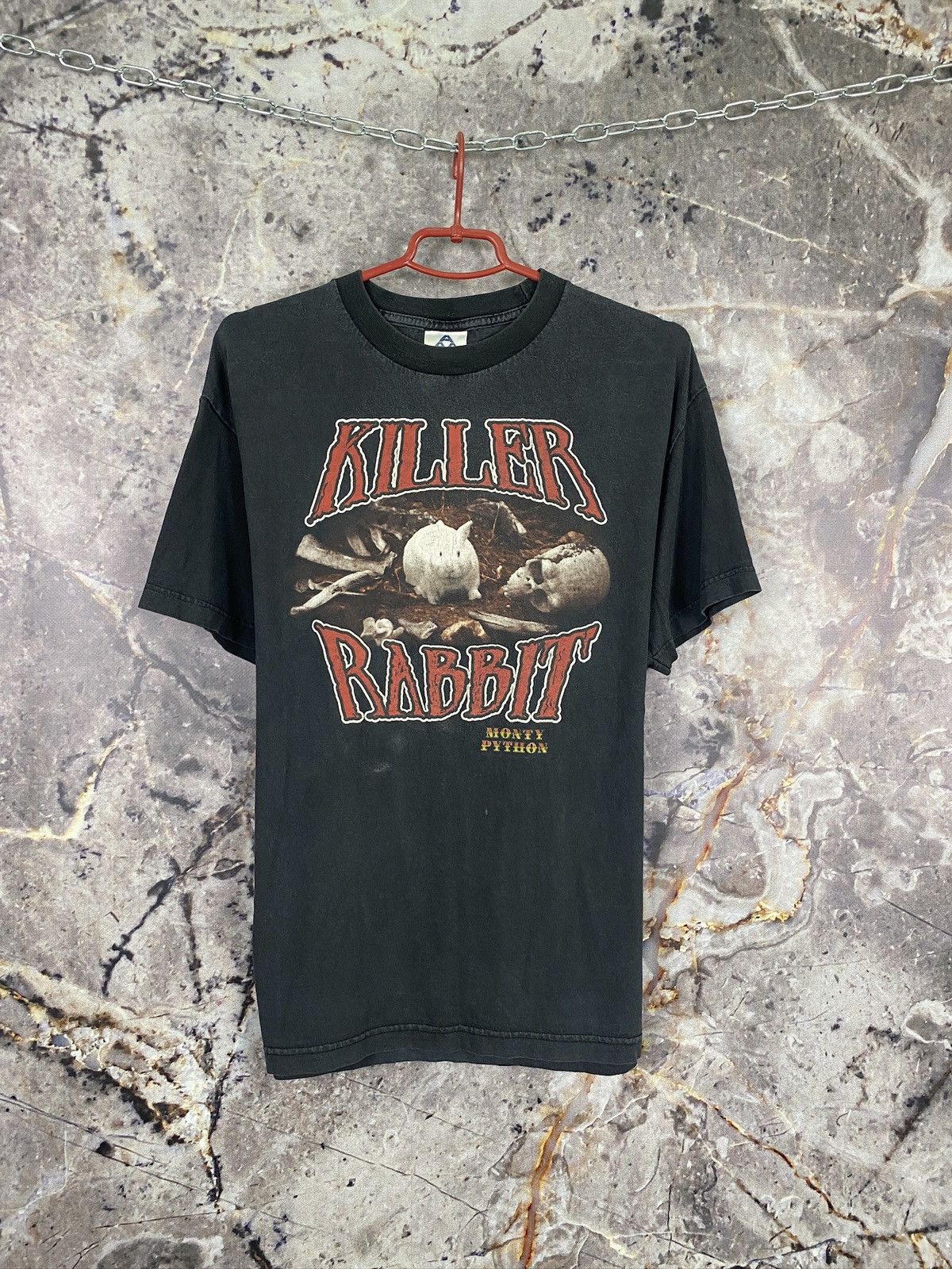 Vintage Vintage Killer Rabbit Monty Python Streetwear T-Shirt Size L Size US L / EU 52-54 / 3 - 1 Thumbnail