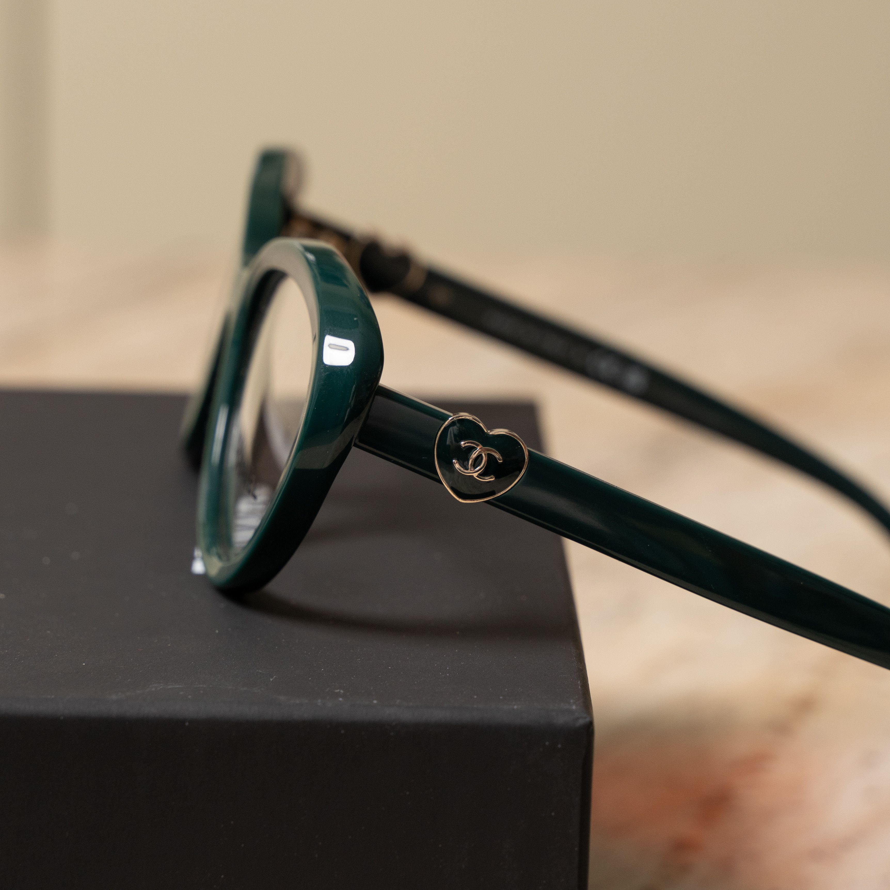 Chanel CHANEL 0CH3466 1459 Sunglasses GREEN Size ONE SIZE - 4 Thumbnail