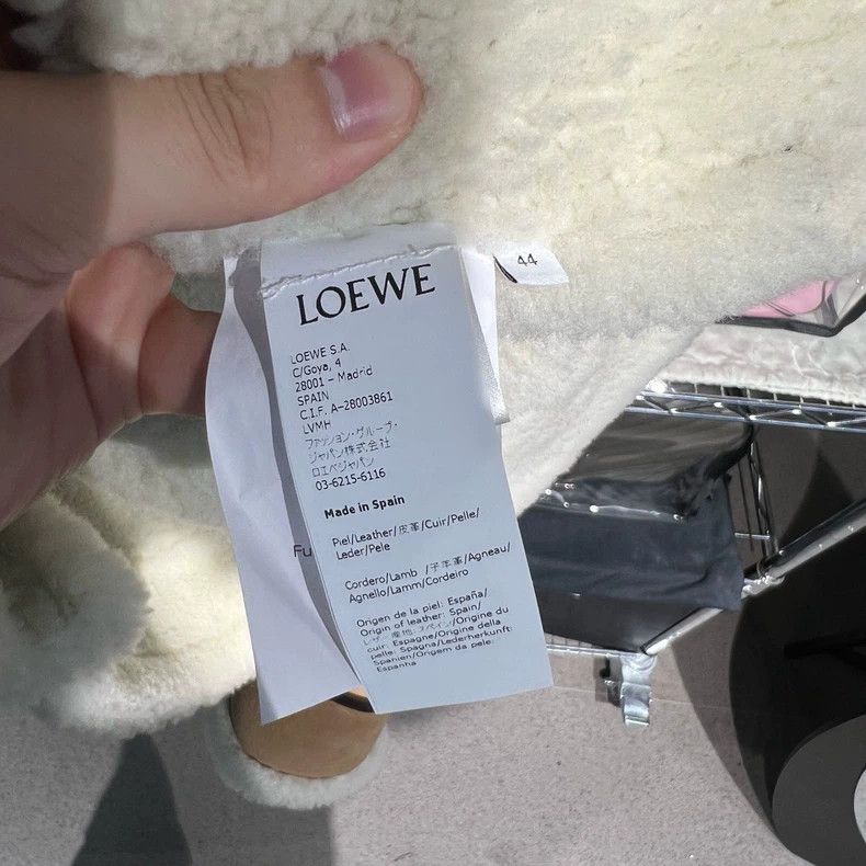 Loewe LOEWE A pilot jacket with fur and feathers Size US S / EU 44-46 / 1 - 4 Thumbnail