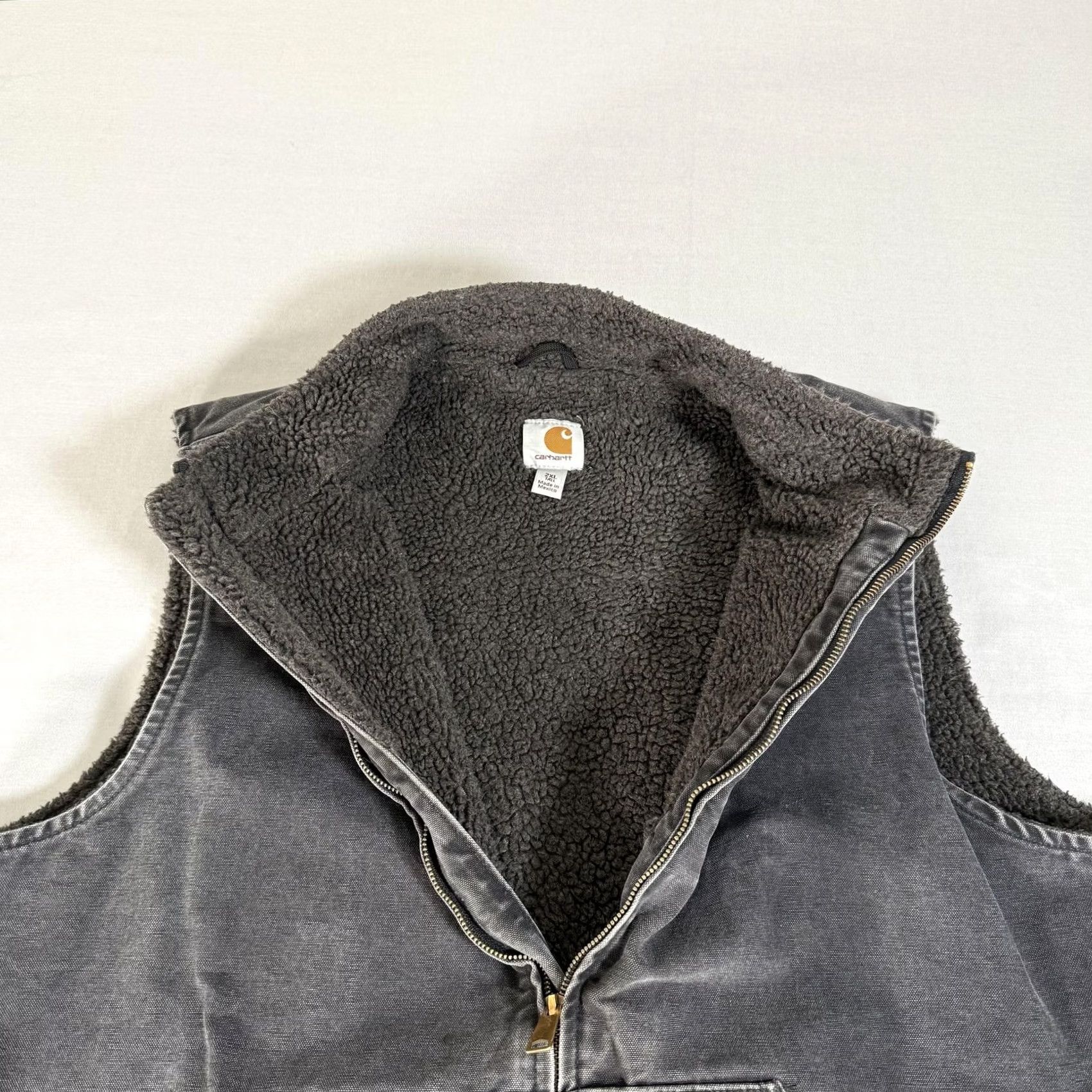 Carhartt Carhartt Vest Mens 2XL Black Canvas Sherpa Lined Full Zip Workwear V33-001 Size US XXL / EU 58 / 5 - 5 Thumbnail