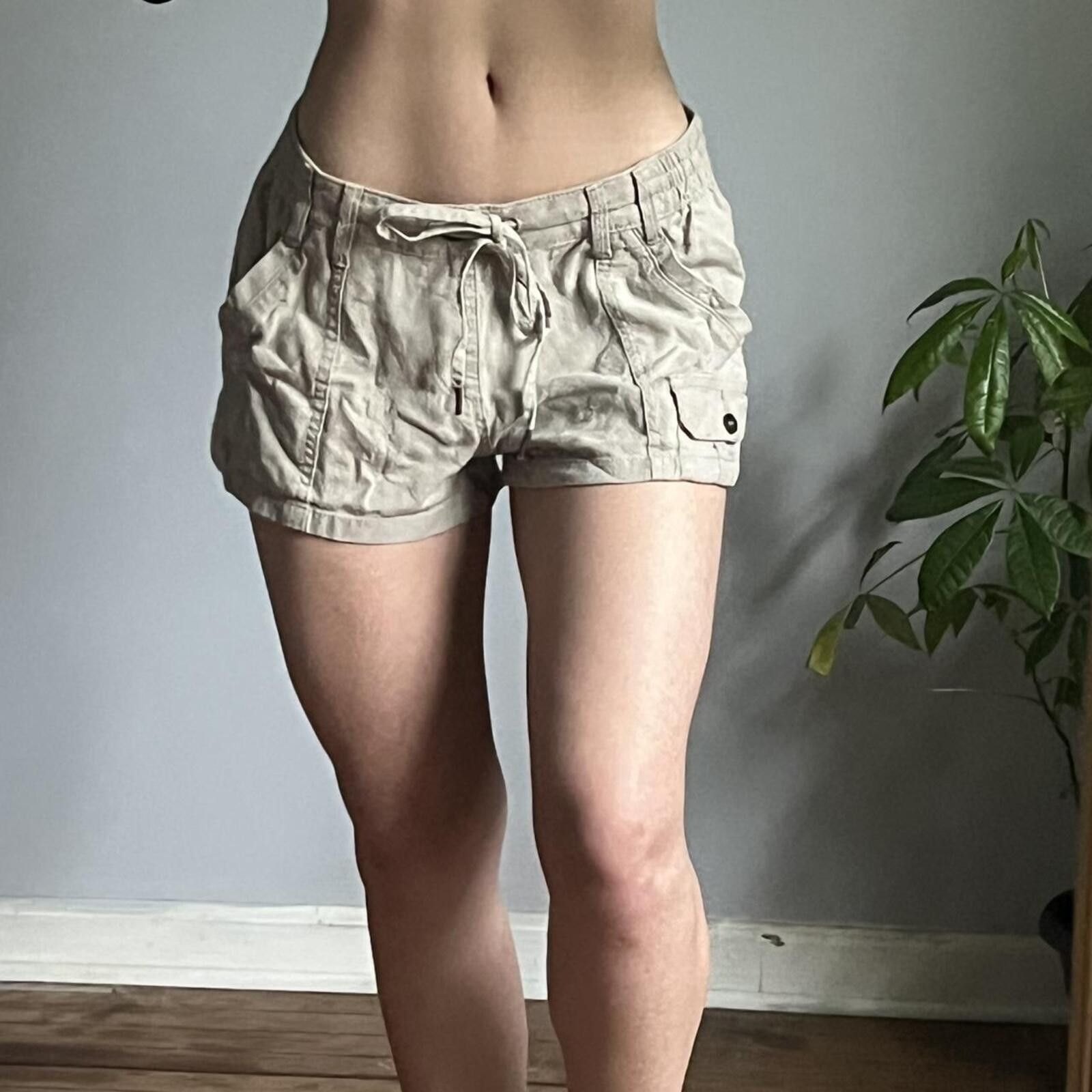 Other Happy Grey khaki cargo shorts Size 32" / US 10 / IT 46 - 1 Thumbnail