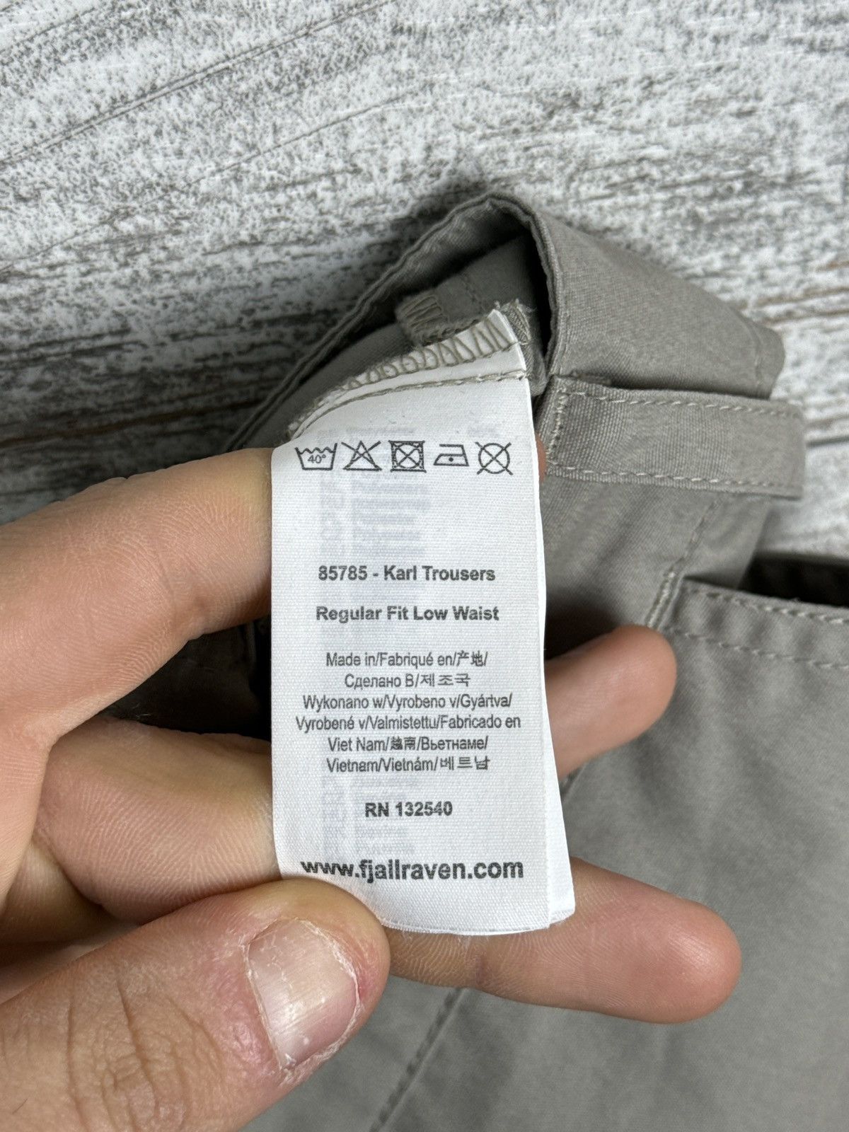 Fjallraven Mens Vintage FjallRaven g1000 cargo pants waxed Carl trouser Size US 36 / EU 52 - 14 Thumbnail