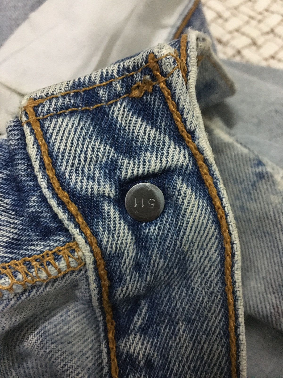 Levi's Vintage Levis Lot 501 Fly Button Distressed Jeans (Y01) Size US 32 / EU 48 - 12 Thumbnail