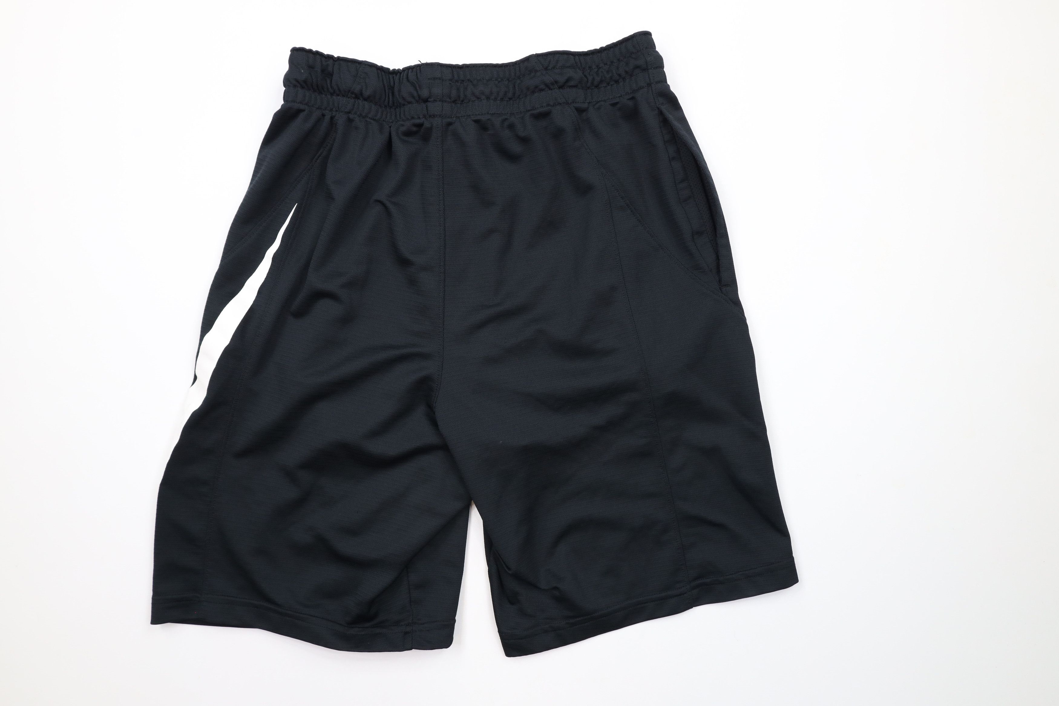 Nike × Vintage Vintage Nike Logo Above Knee Gym Basketball Shorts Black Size US 32 / EU 48 - 11 Thumbnail