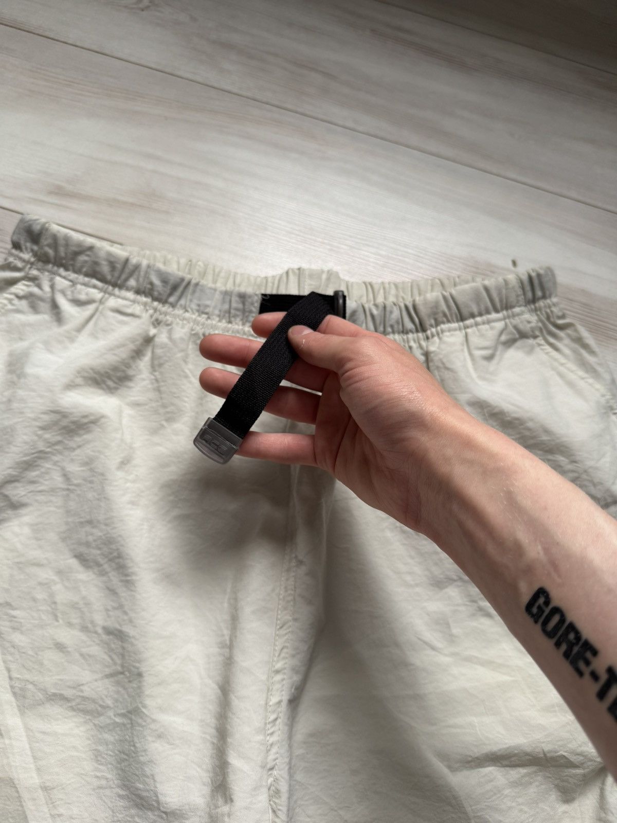Nike Nike ACG Cargo white shorts with belt Gorpcore Outdoor style Size US 34 / EU 50 - 13 Thumbnail