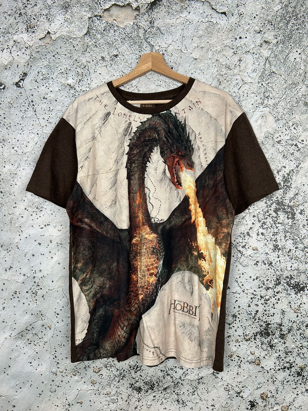 Vintage The Hobbit The Battle of The Five Armes Movie Graphic Tee Size US L / EU 52-54 / 3 - 1 Thumbnail